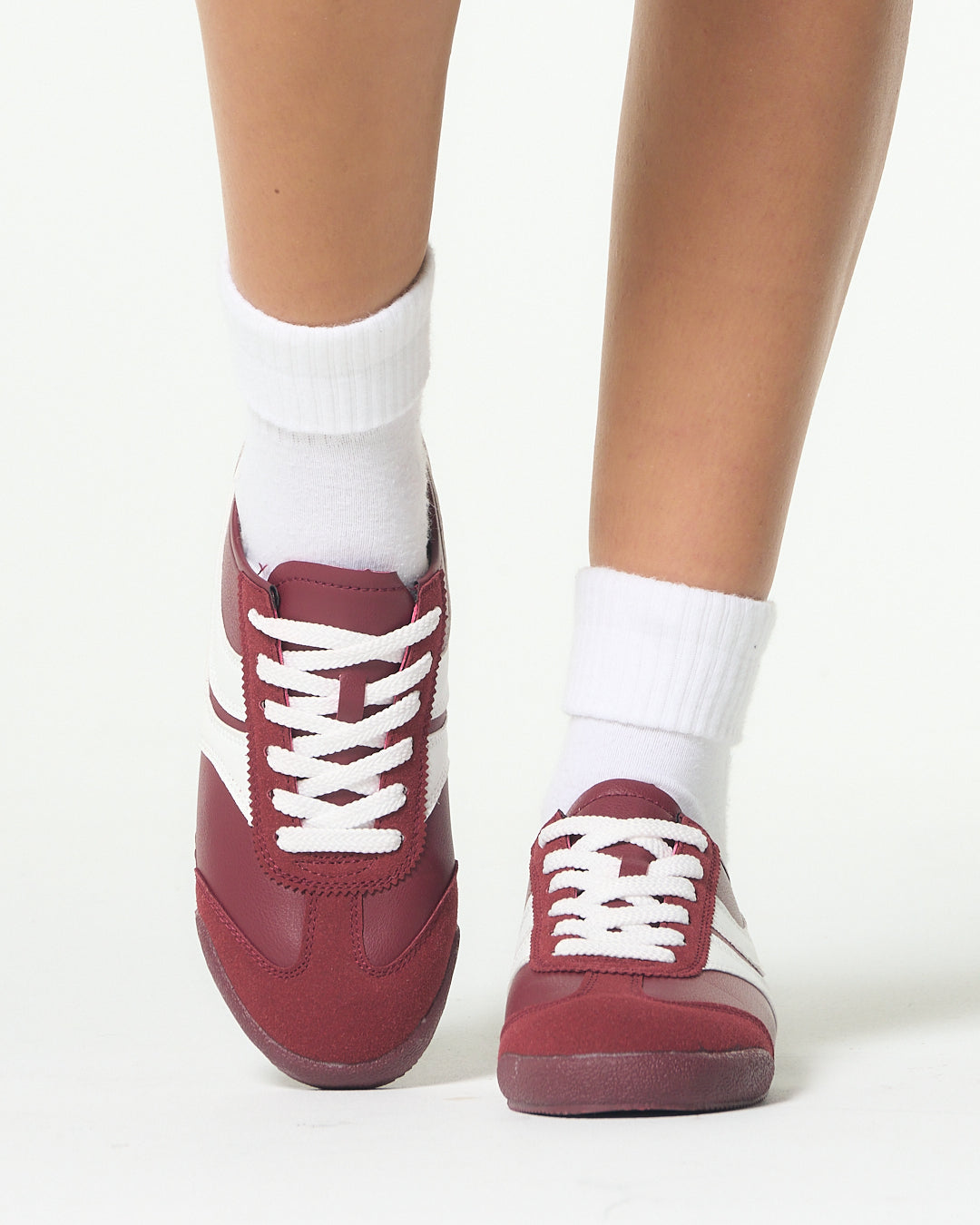 FIO SNEAKERS