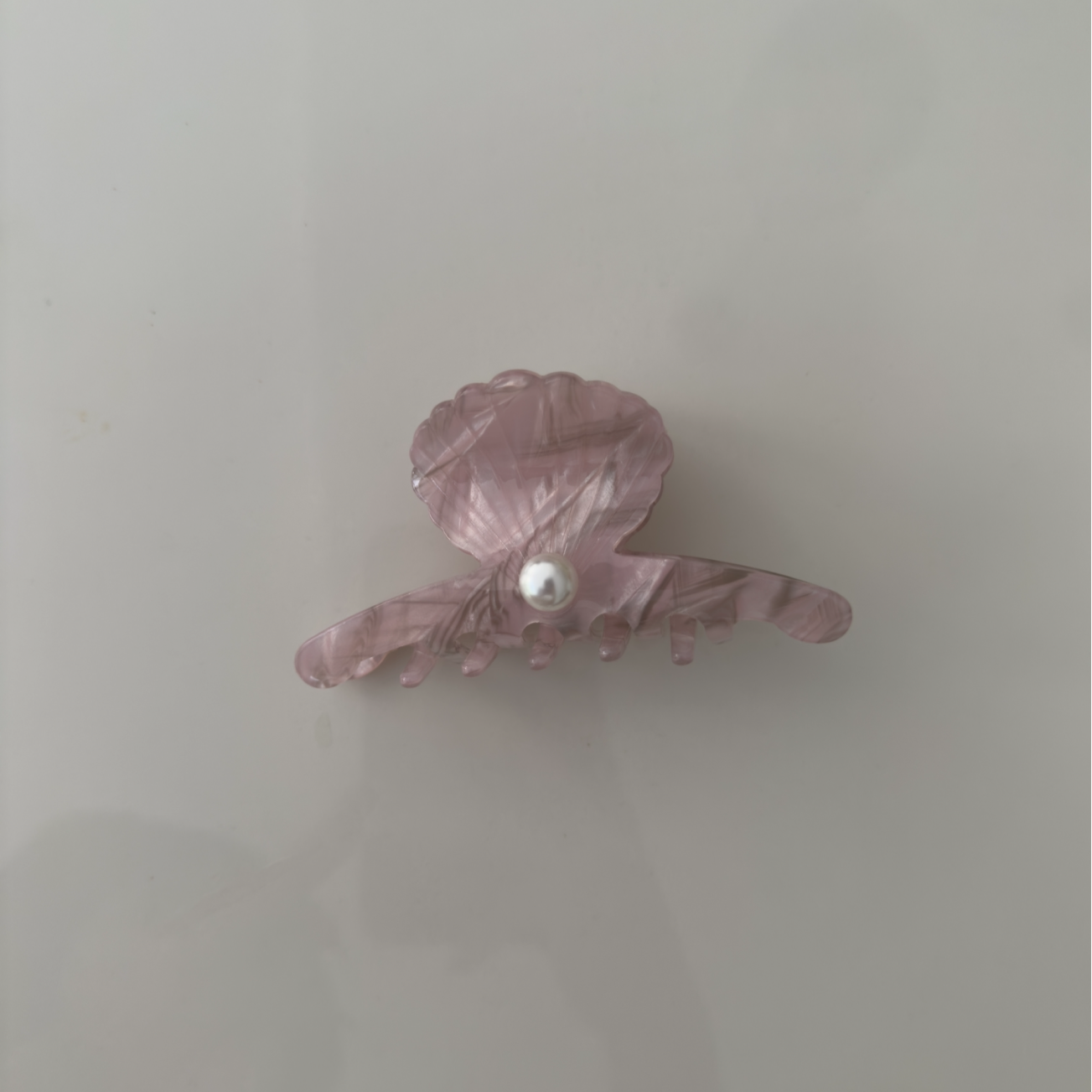 Pearl hair clip