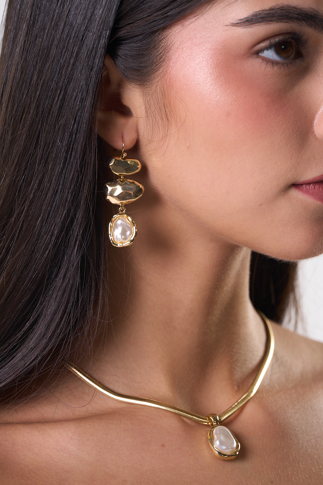 NOEL EARING