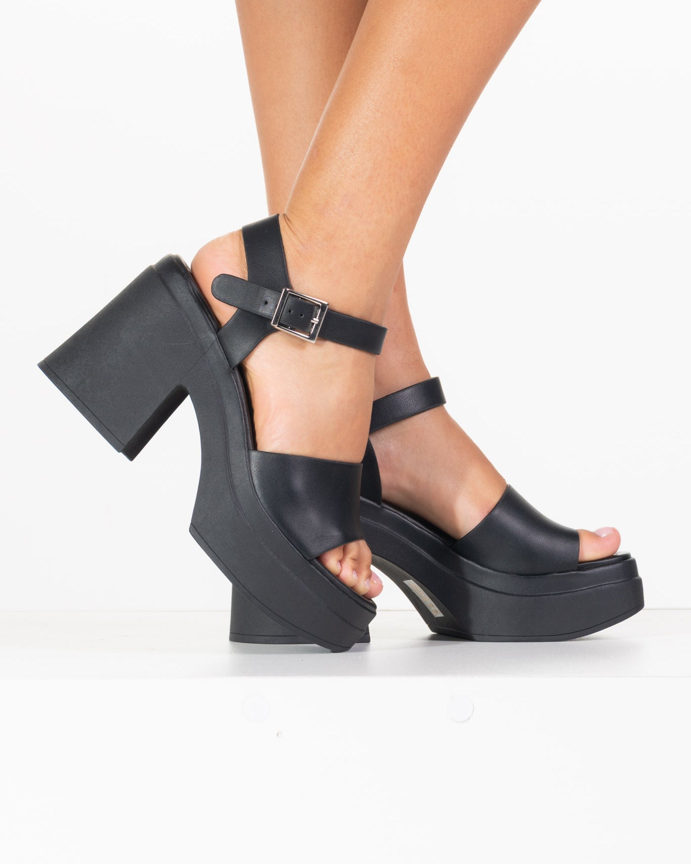 BETSI SANDALS