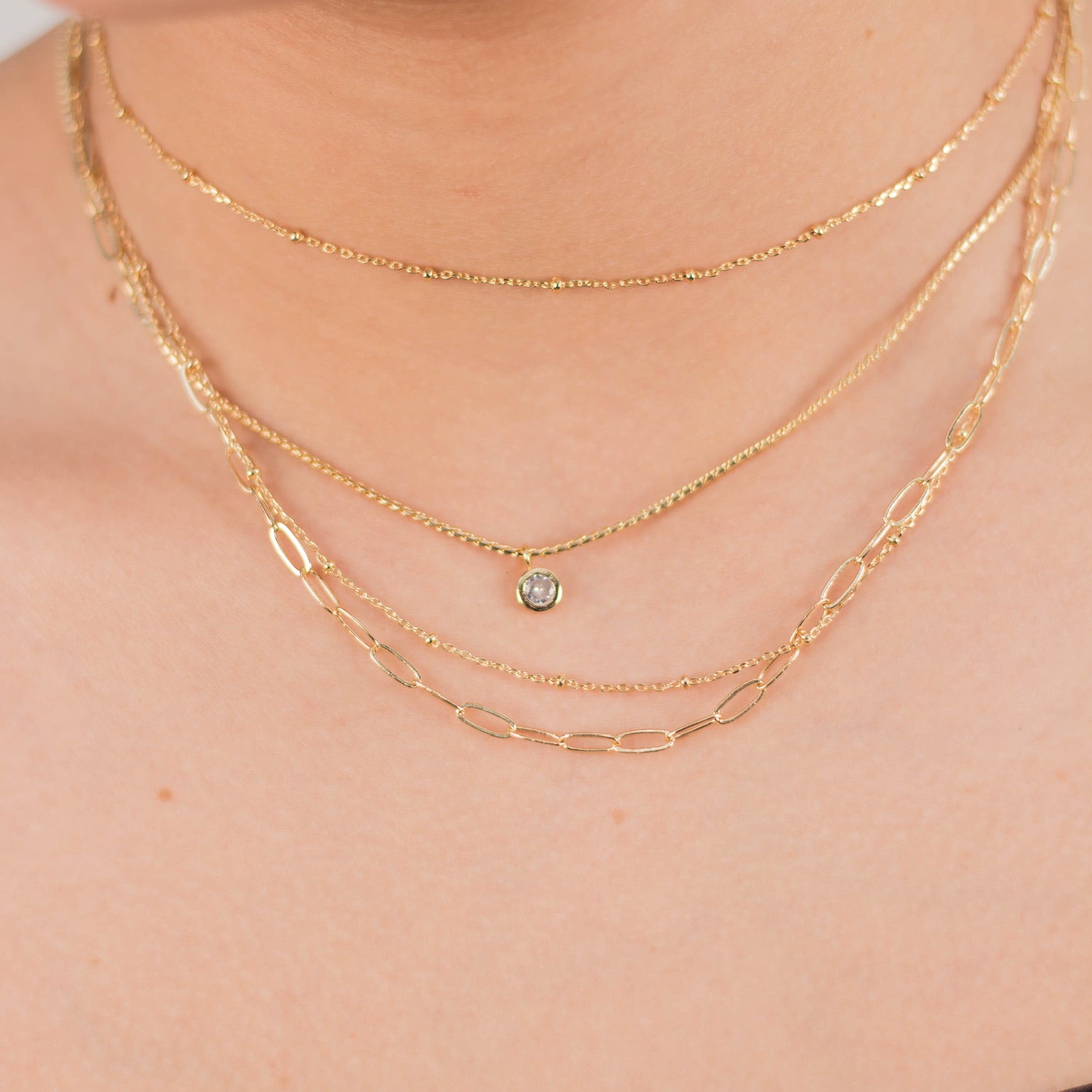 CRISTAL NECKLACE