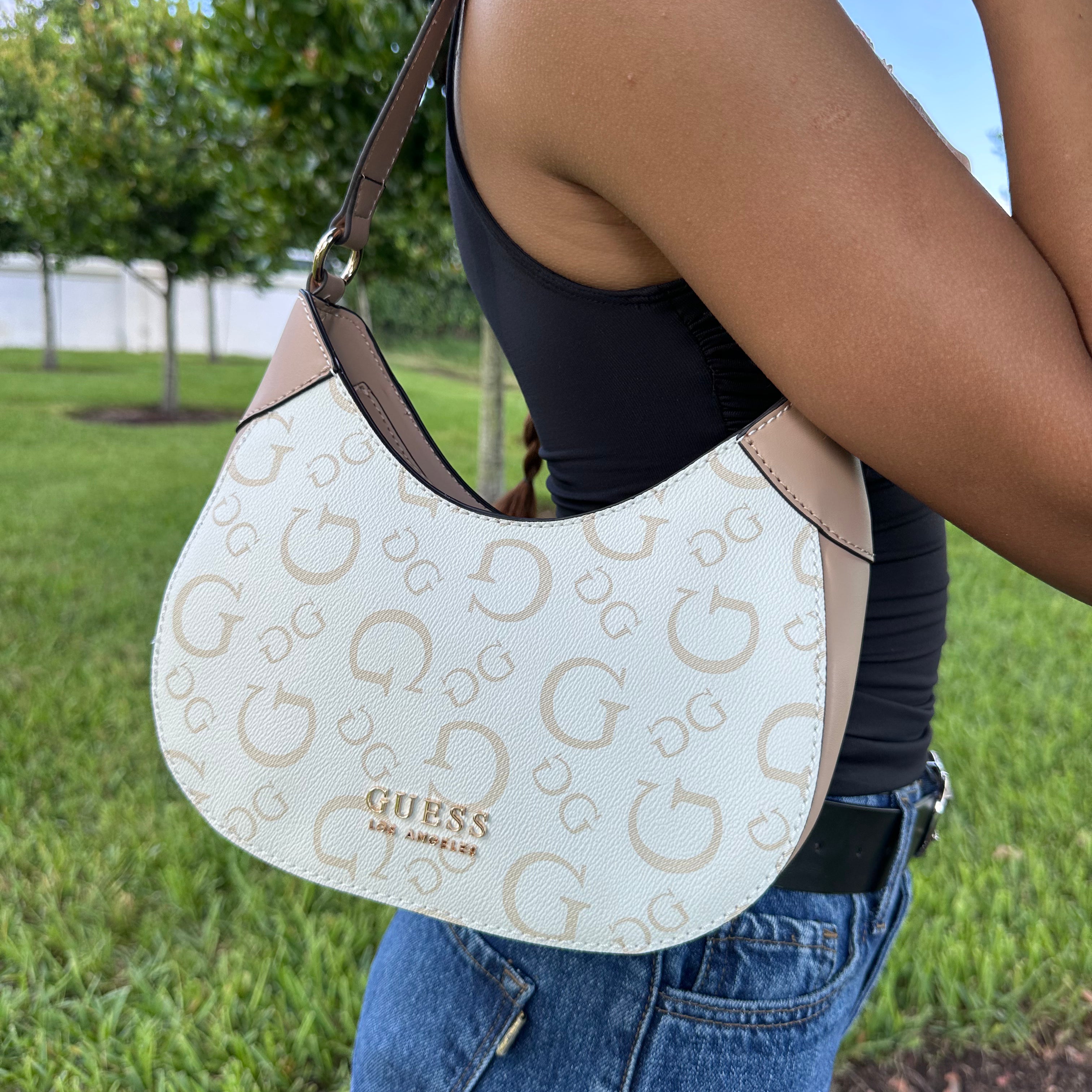GUESS HALFMOON BAG