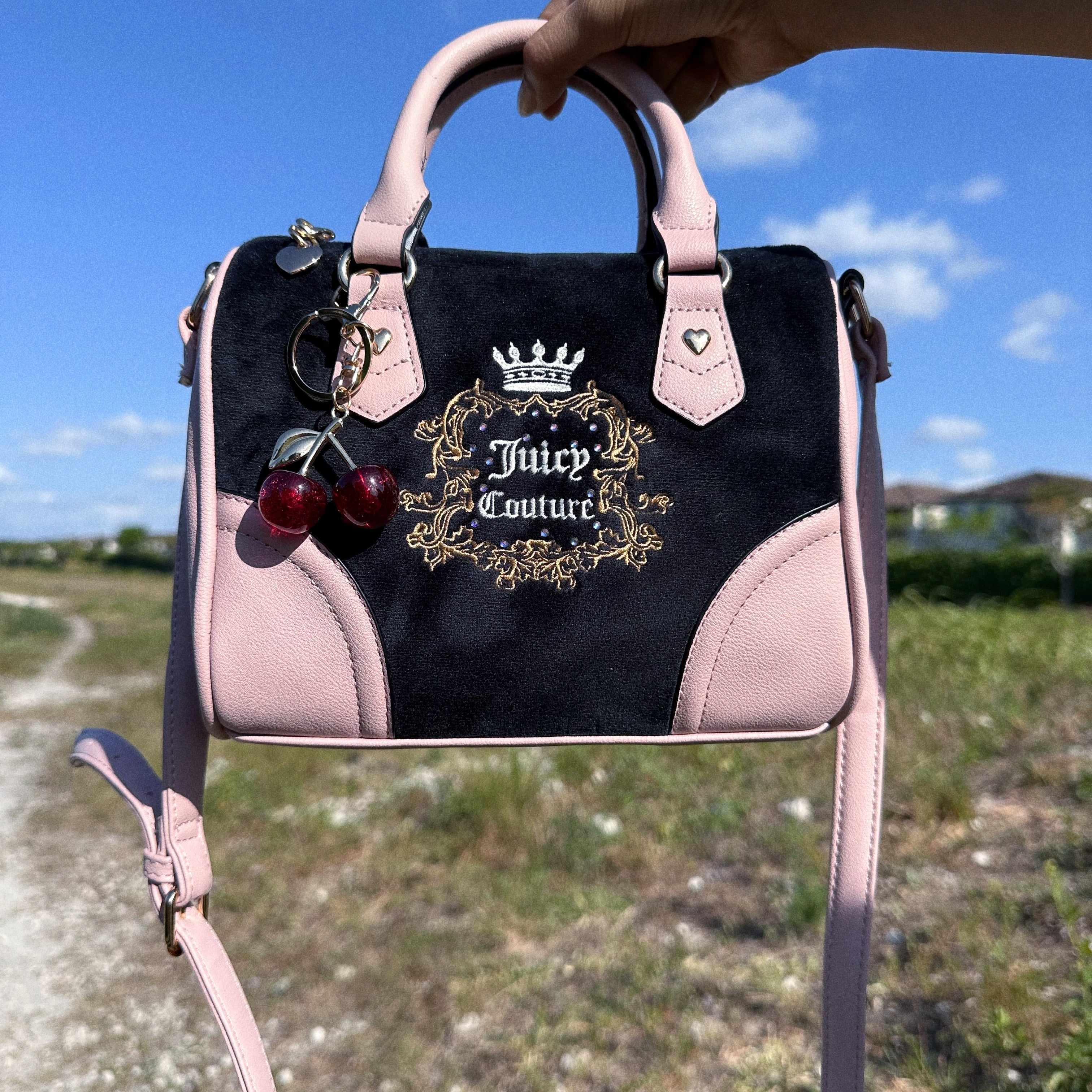 JUICY COUTURE SATCHEL BAG