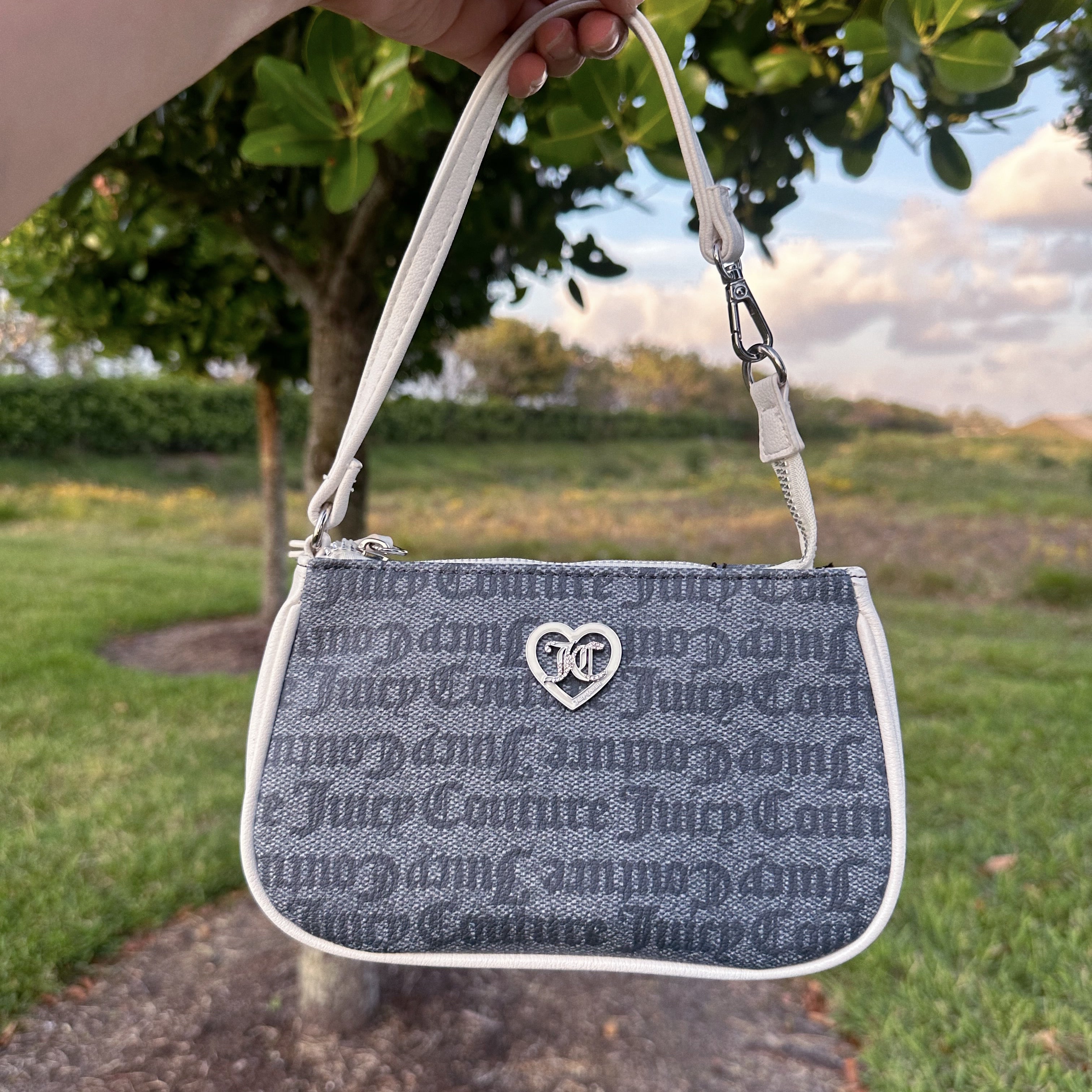 JUICY COUTURE MICRO SHOULDER BAG