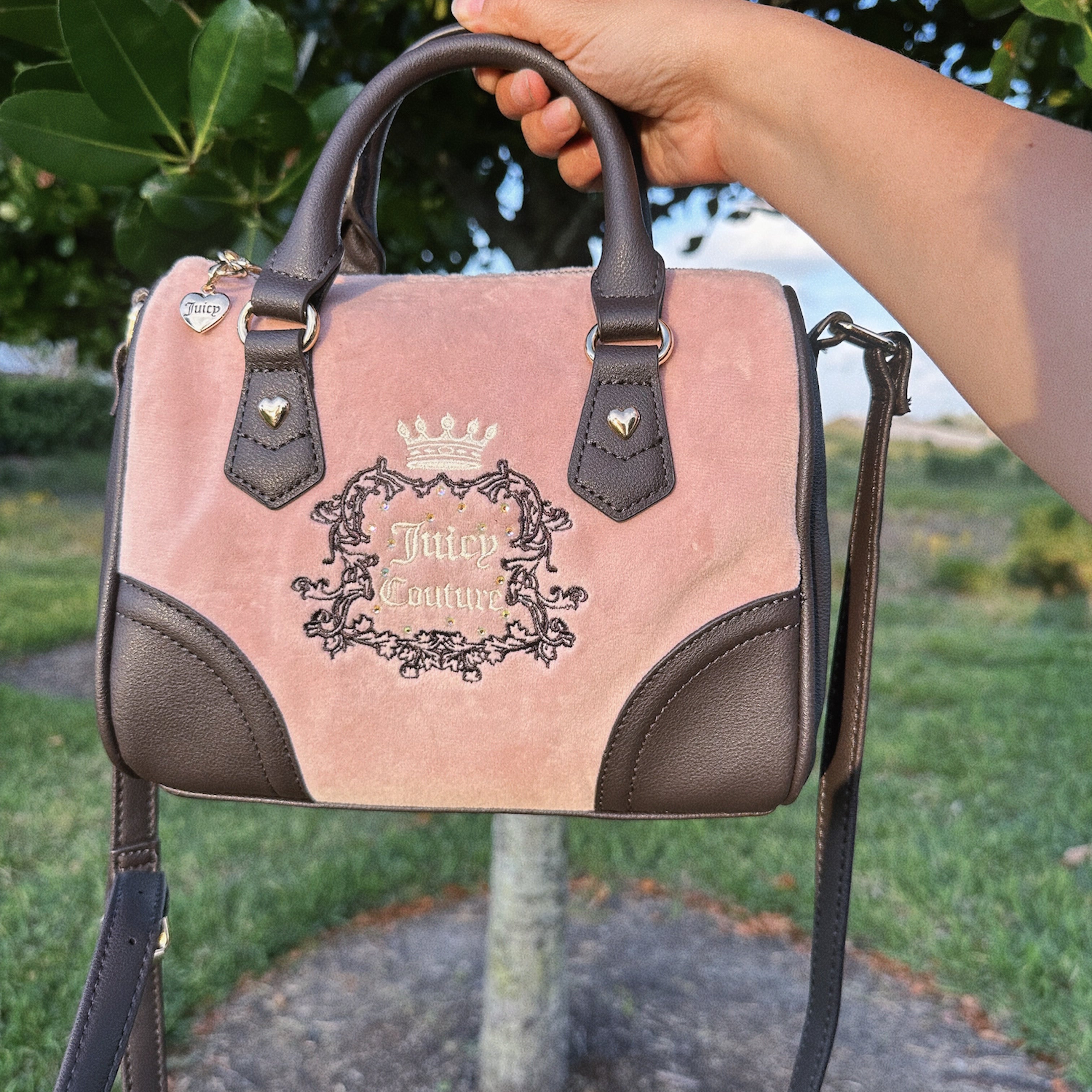 JUICY COUTURE SATCHEL BAG
