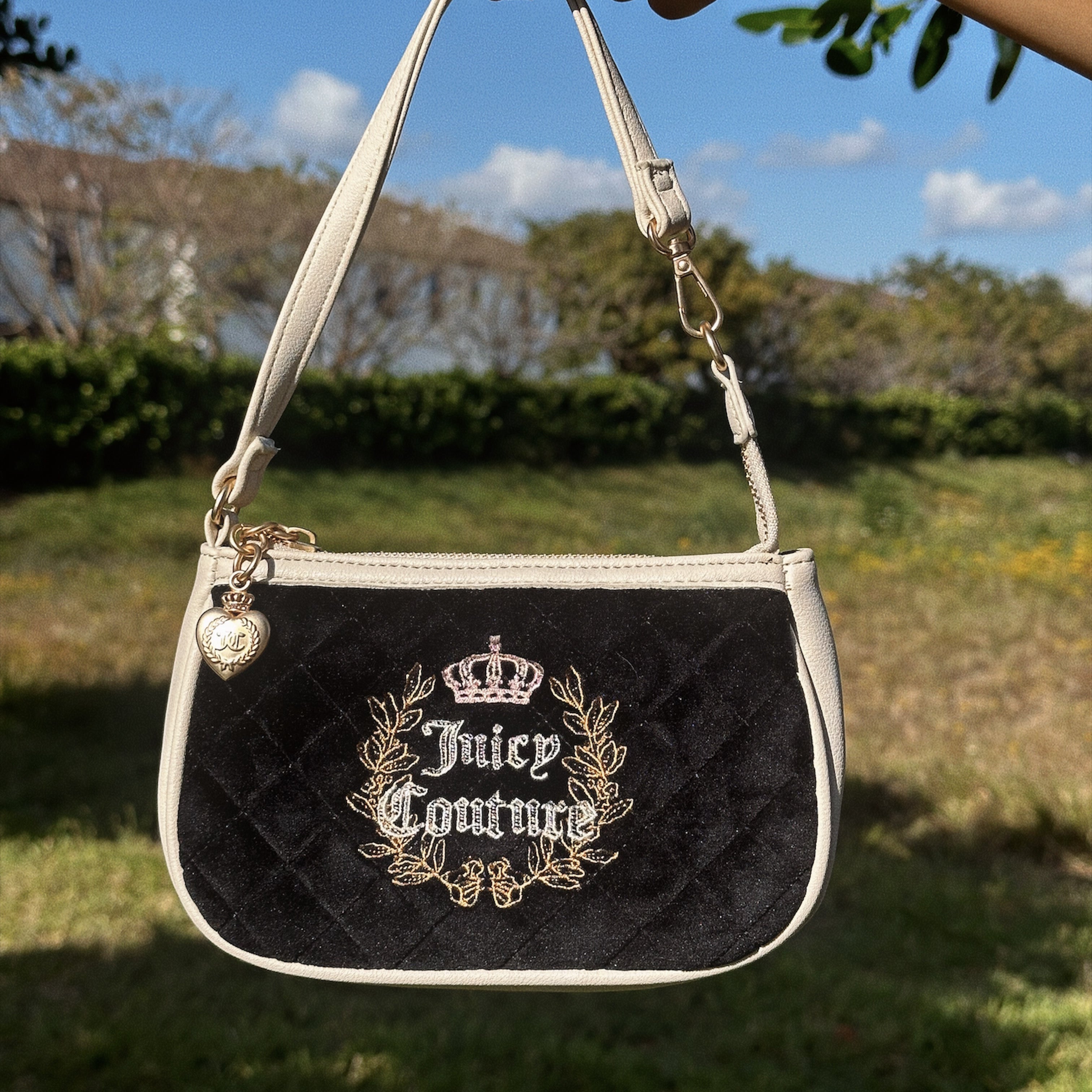 JUICY COUTURE MICRO SHOULDER BAG