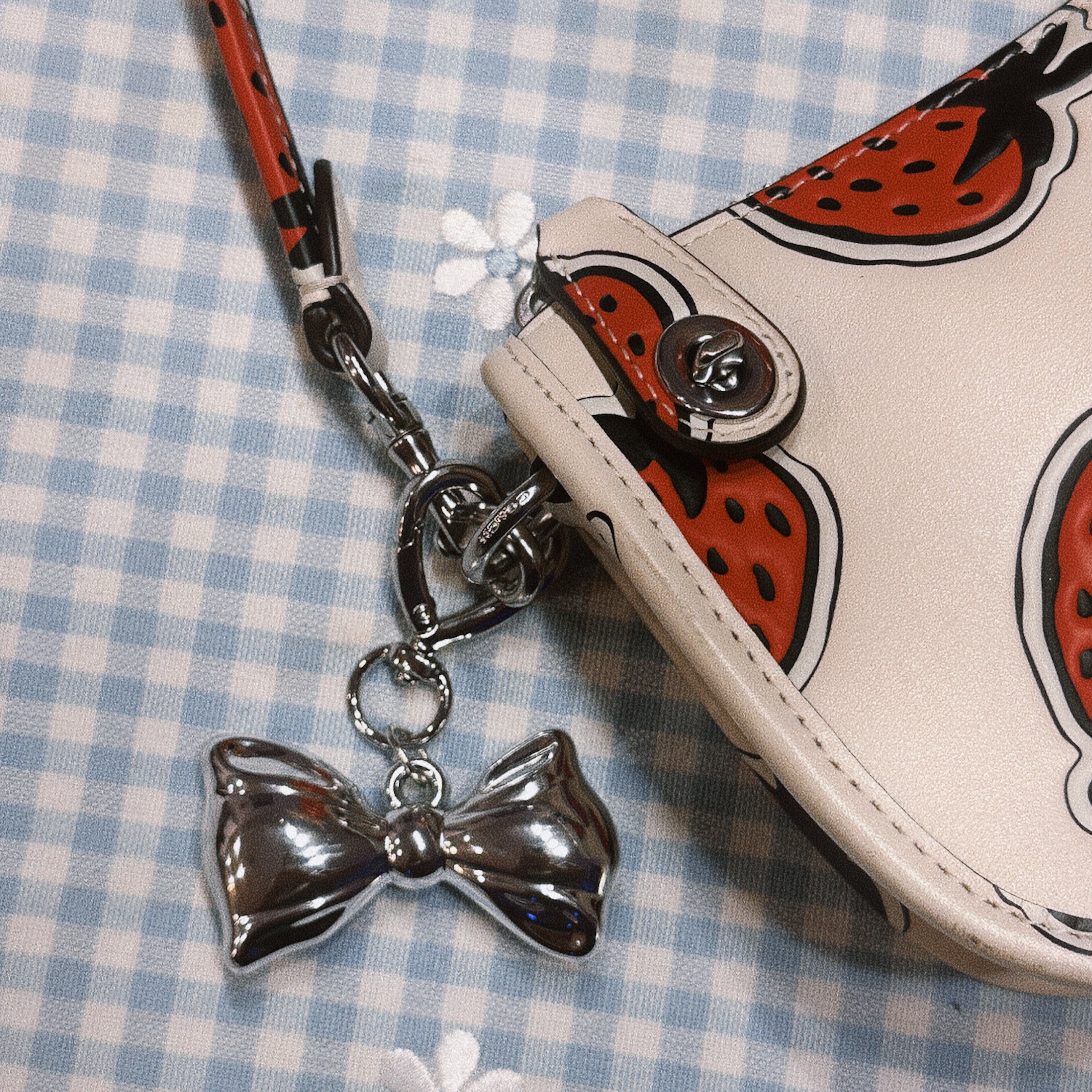 BOW BAG CHARM