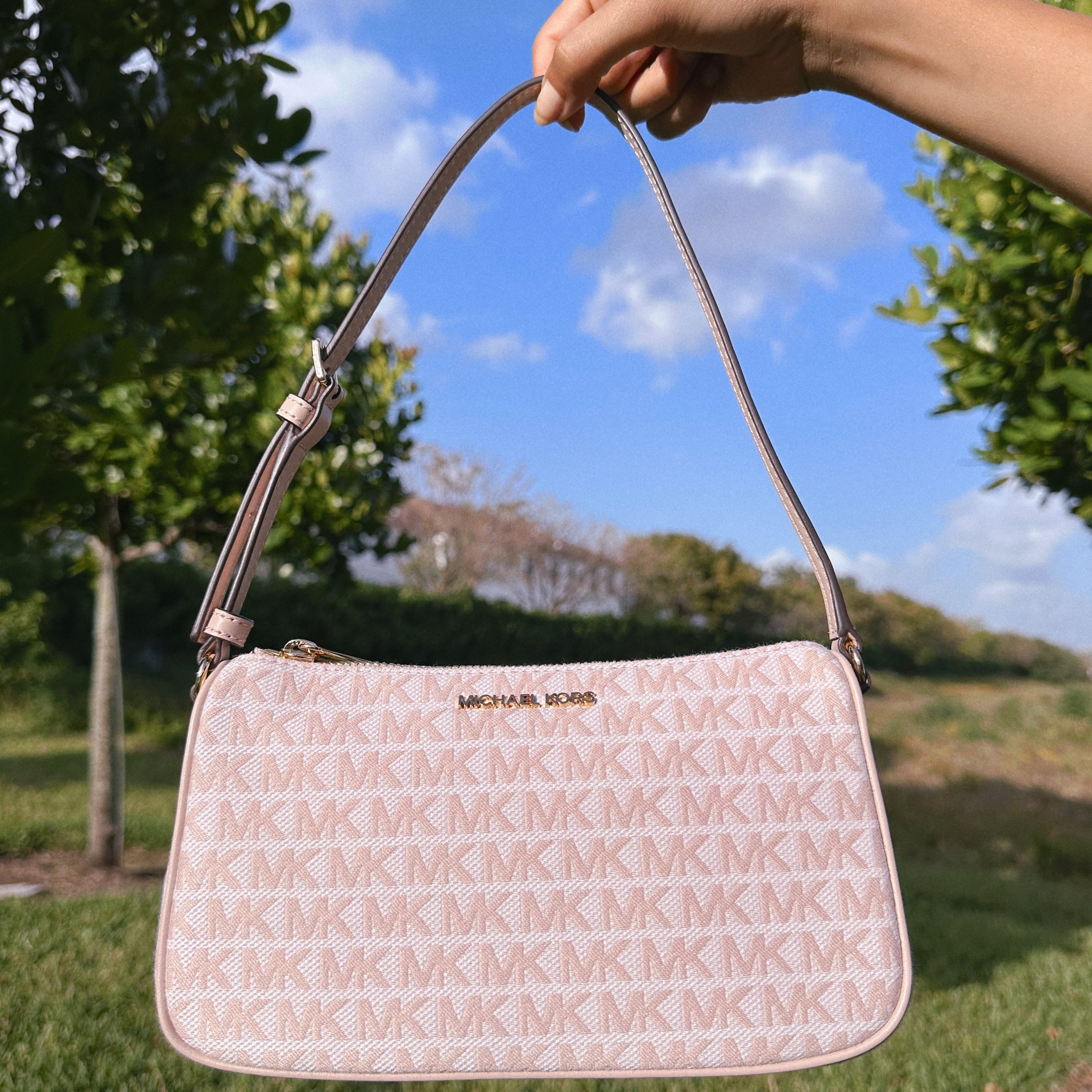 MICHAEL KORS SHOULDER BAG