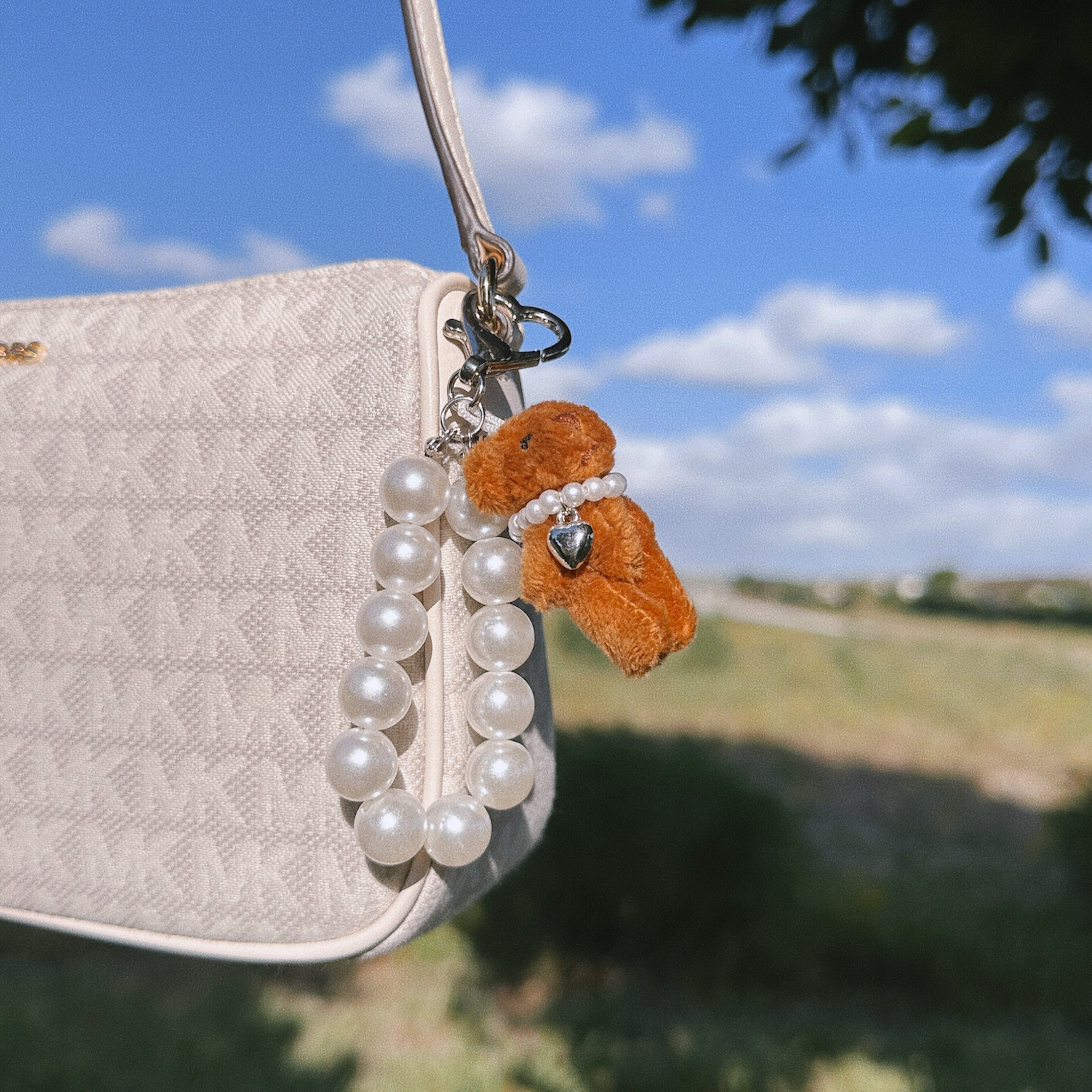 BEAR PEARL CHARM