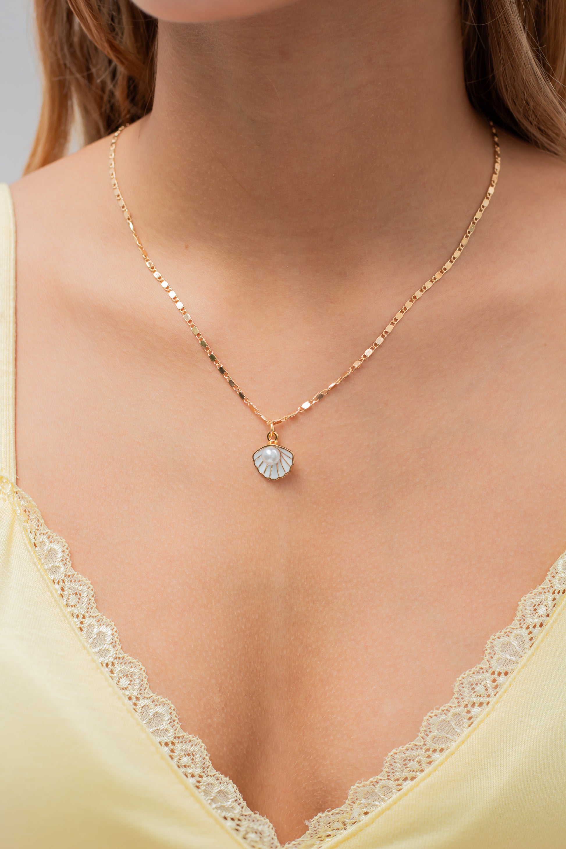 Abril necklace