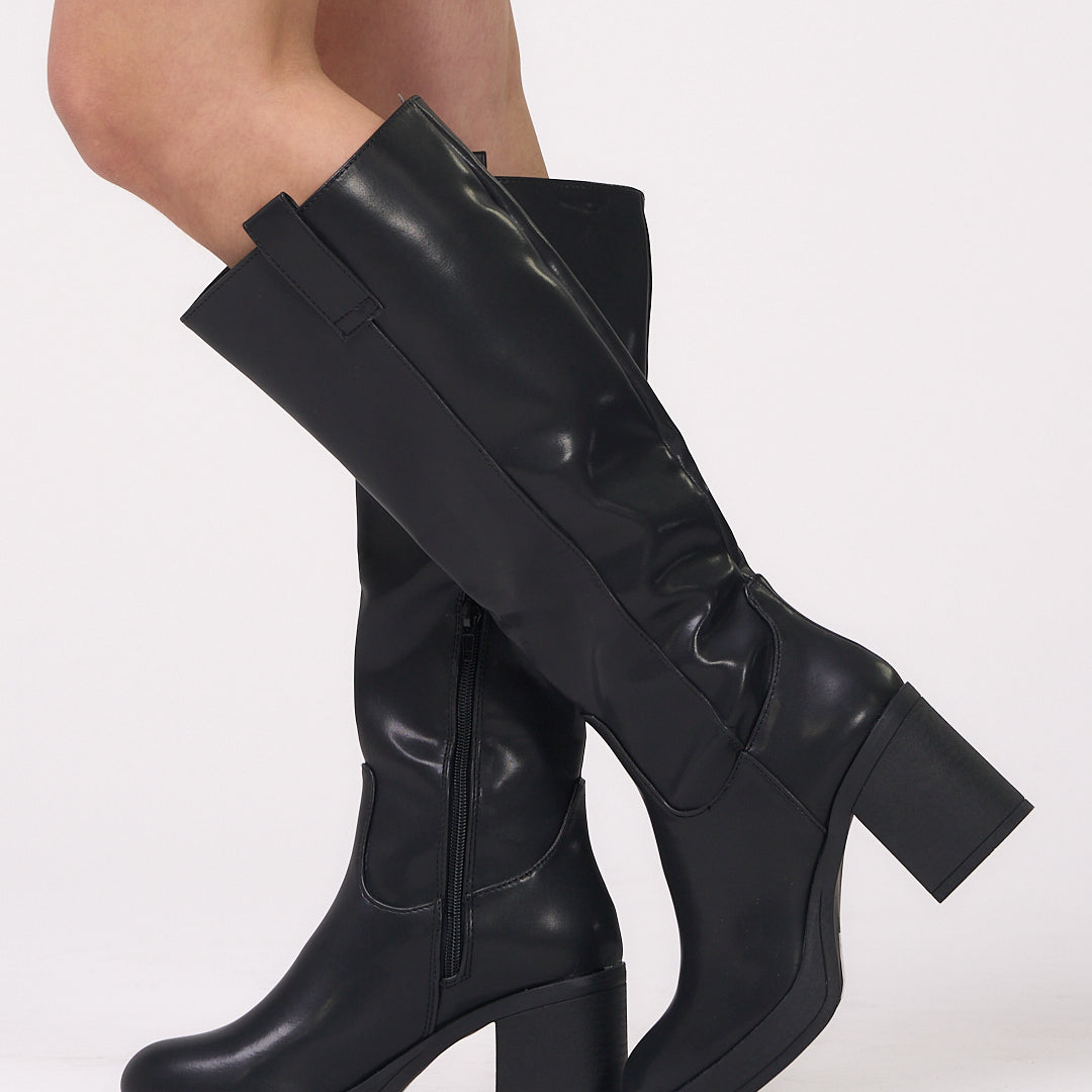 TOMY BLACK BOOTS
