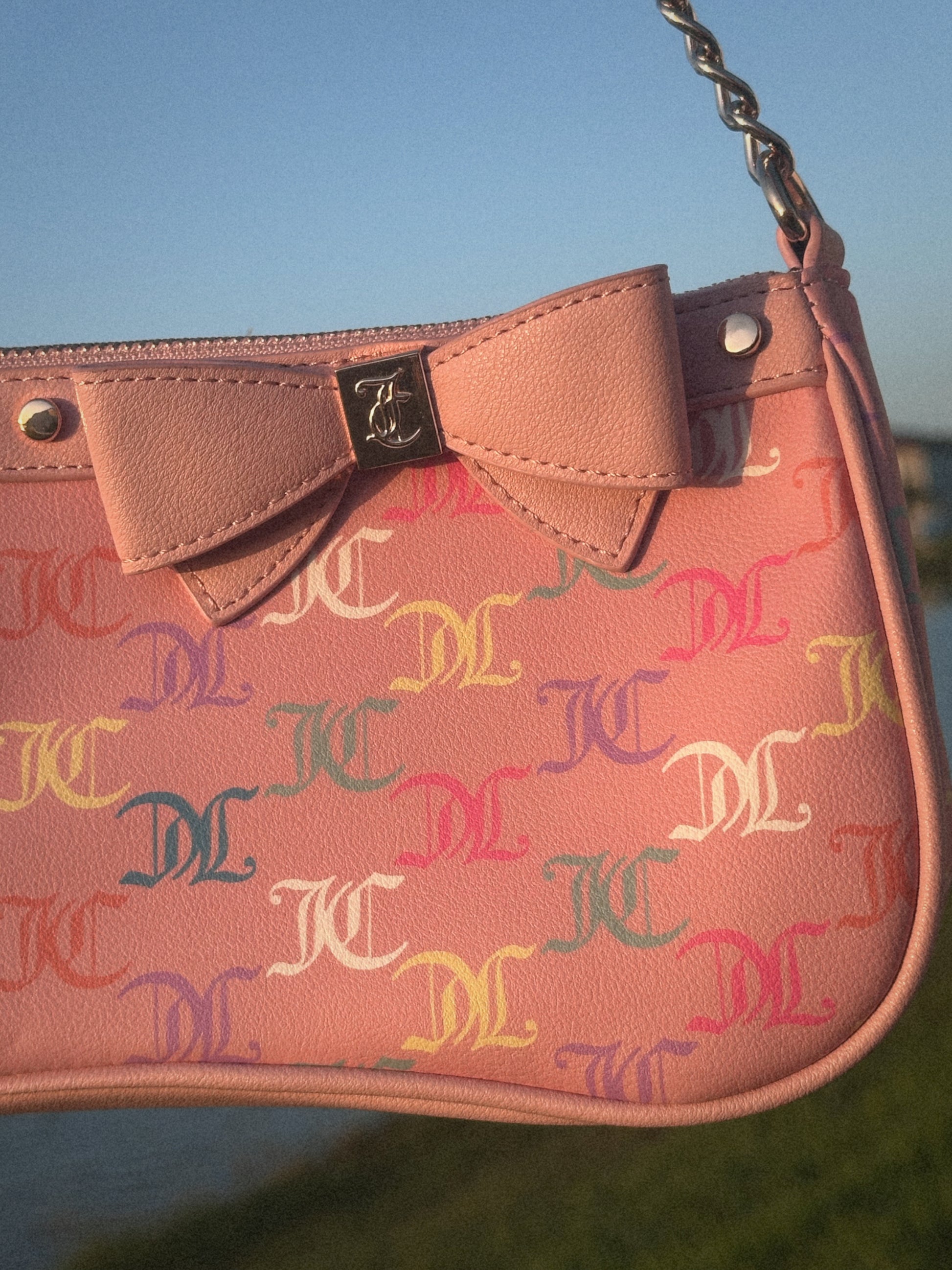 JUICY COUTURE BAGUETTE BAG