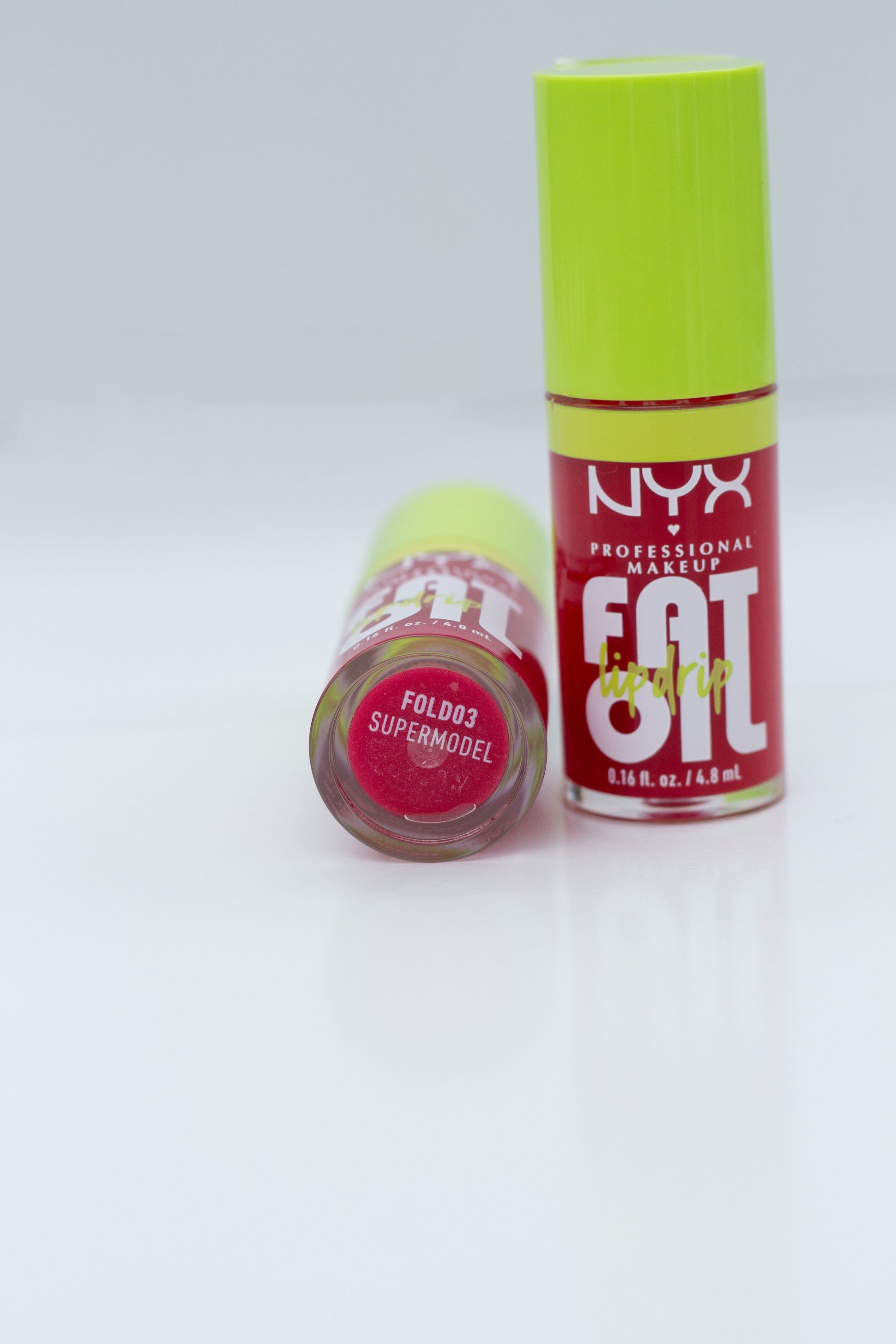 LIP OIL SUPERMODEL 03