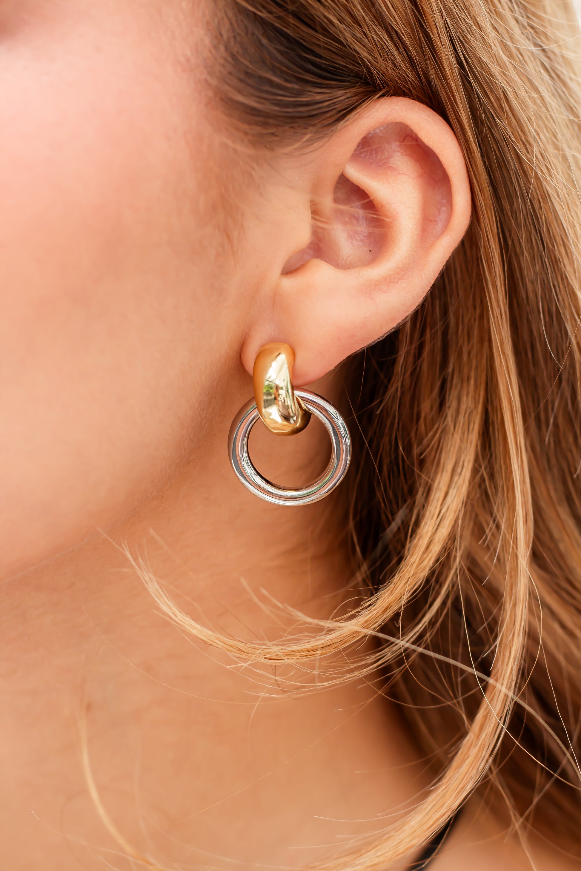 DANI EARRINGS