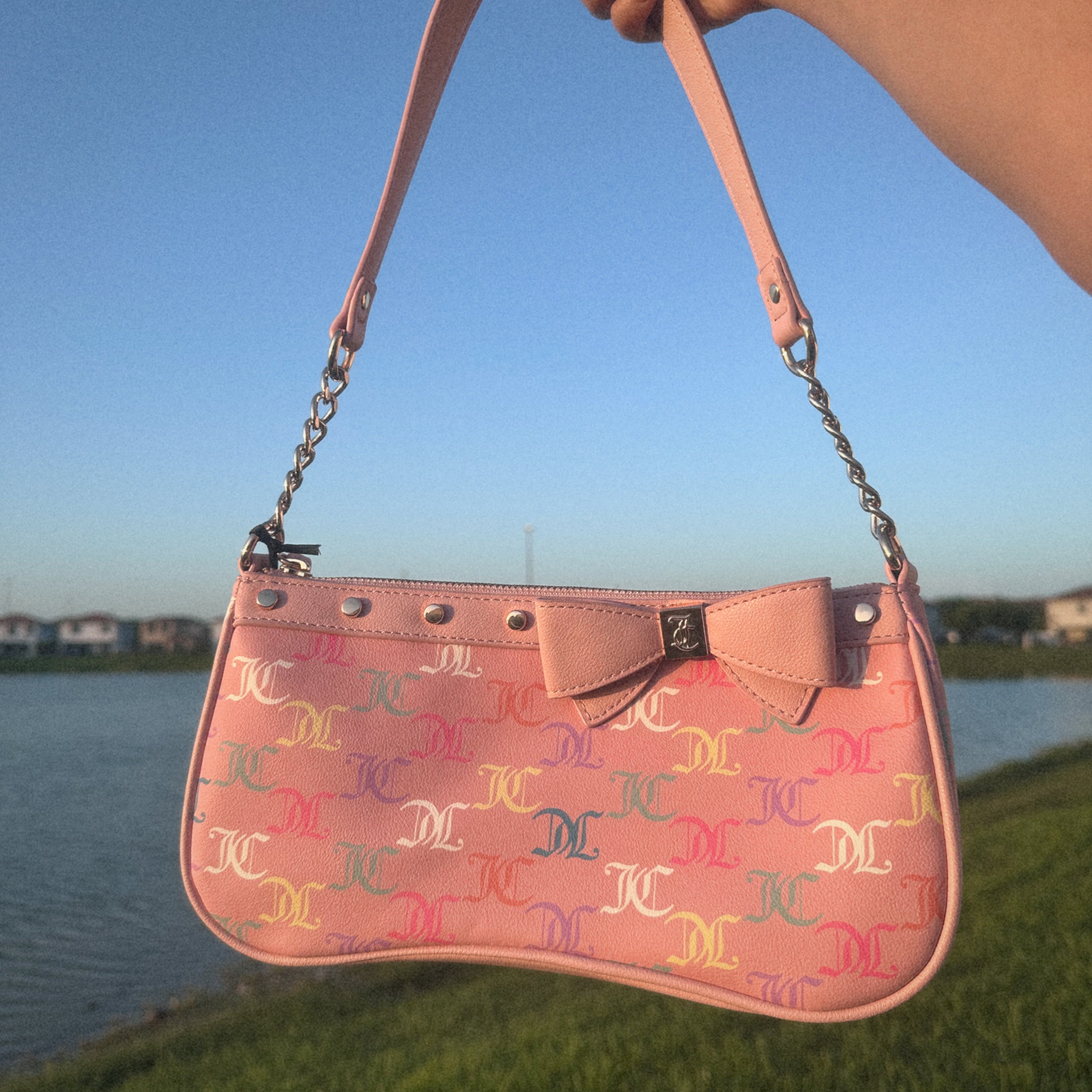 JUICY COUTURE BAGUETTE BAG