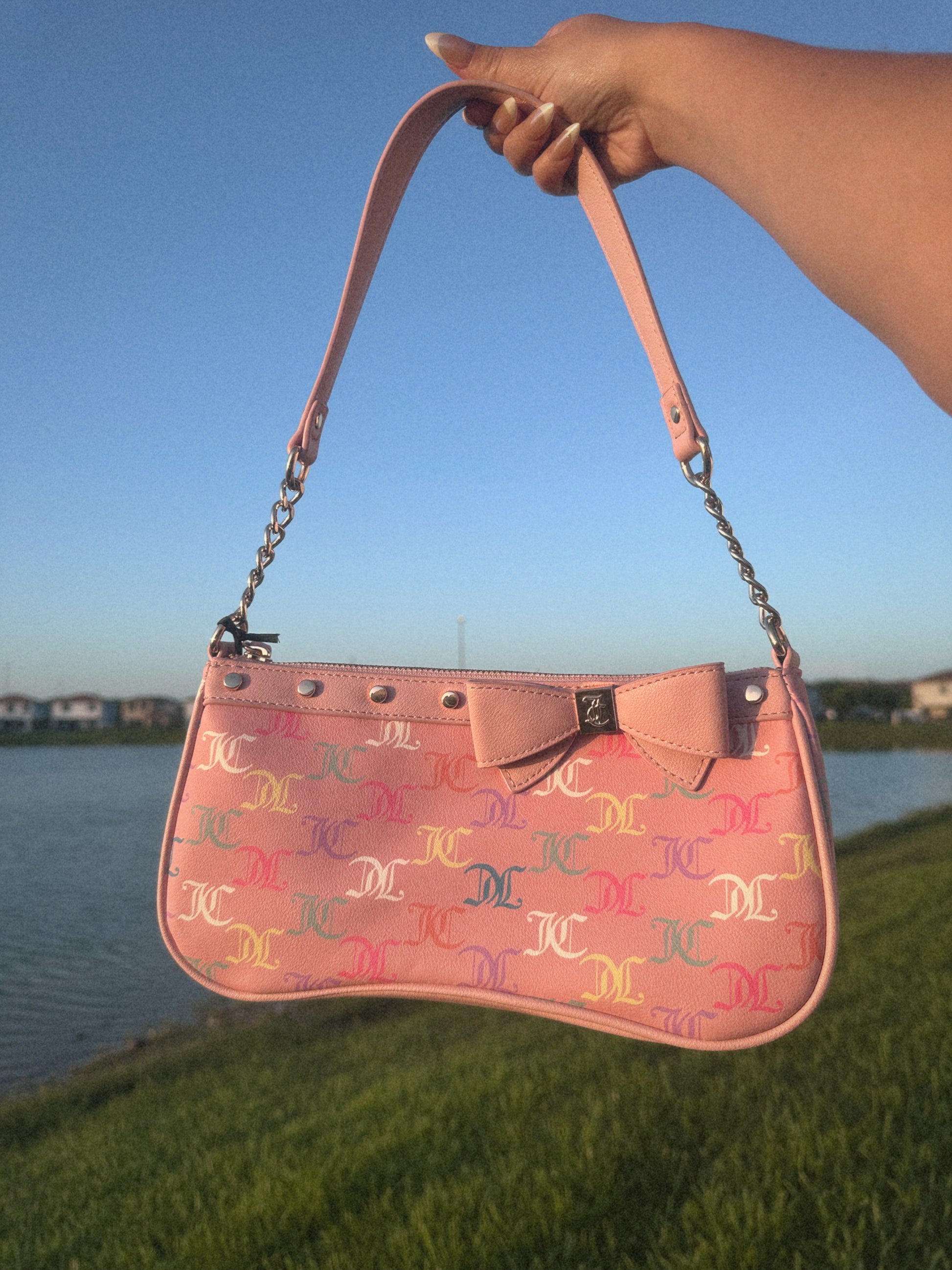 JUICY COUTURE BAGUETTE BAG