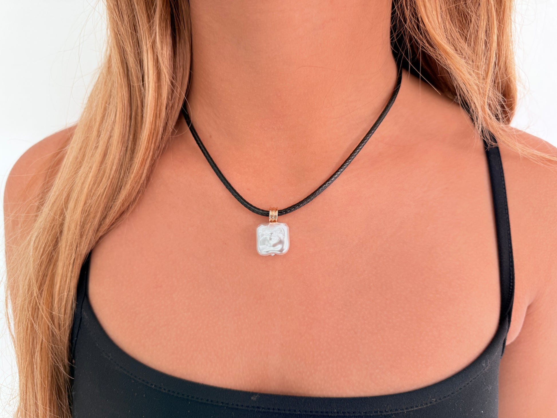 ZALLY NECKLACE