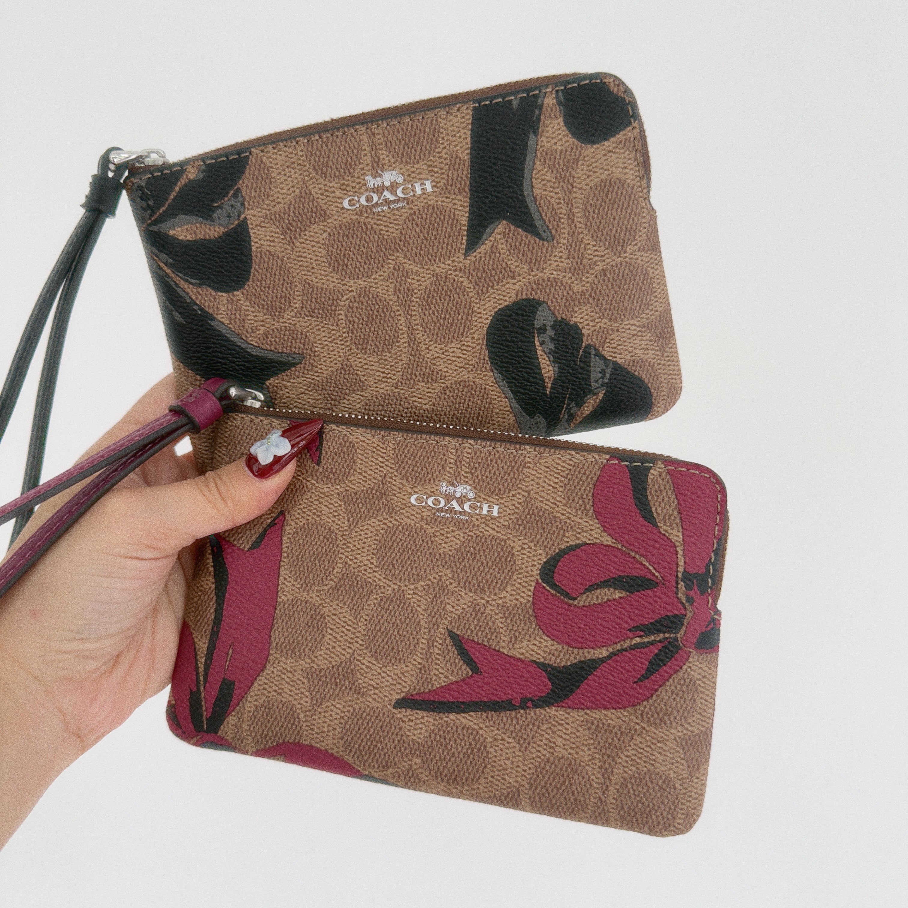 COACH BOW WRISTLET