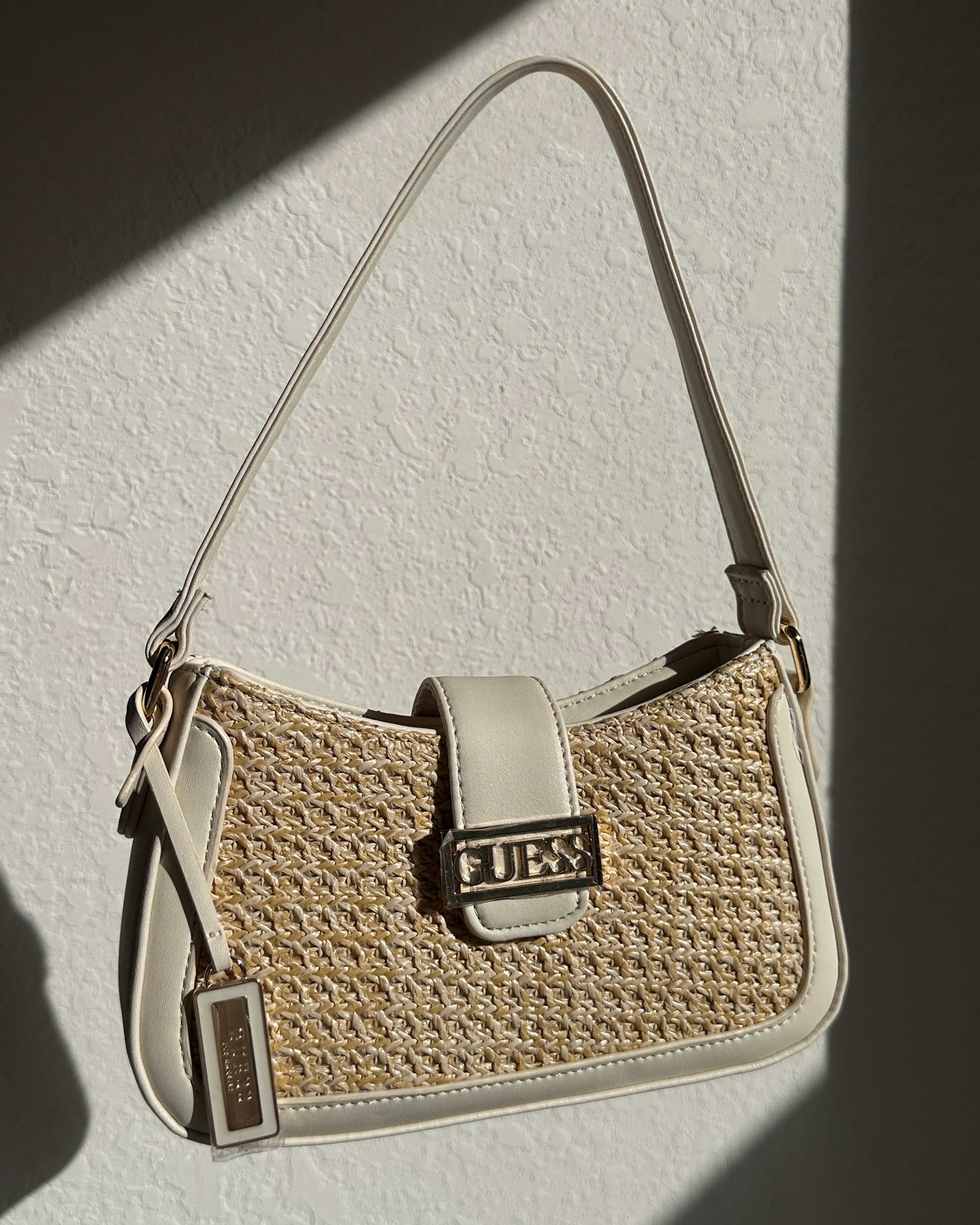 GUESS STRAW SHOULDER BAG