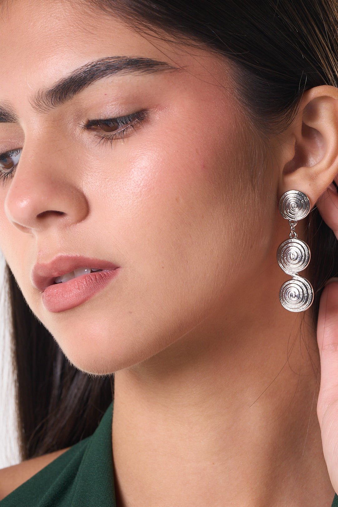 LEO EARING