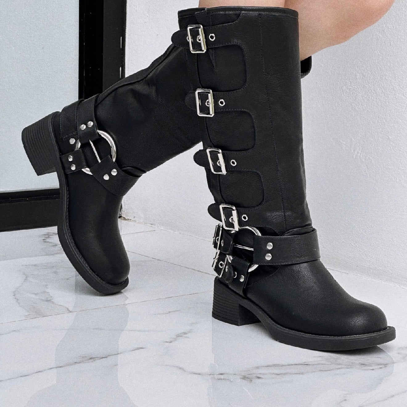 MOTO BLACK BOOTS