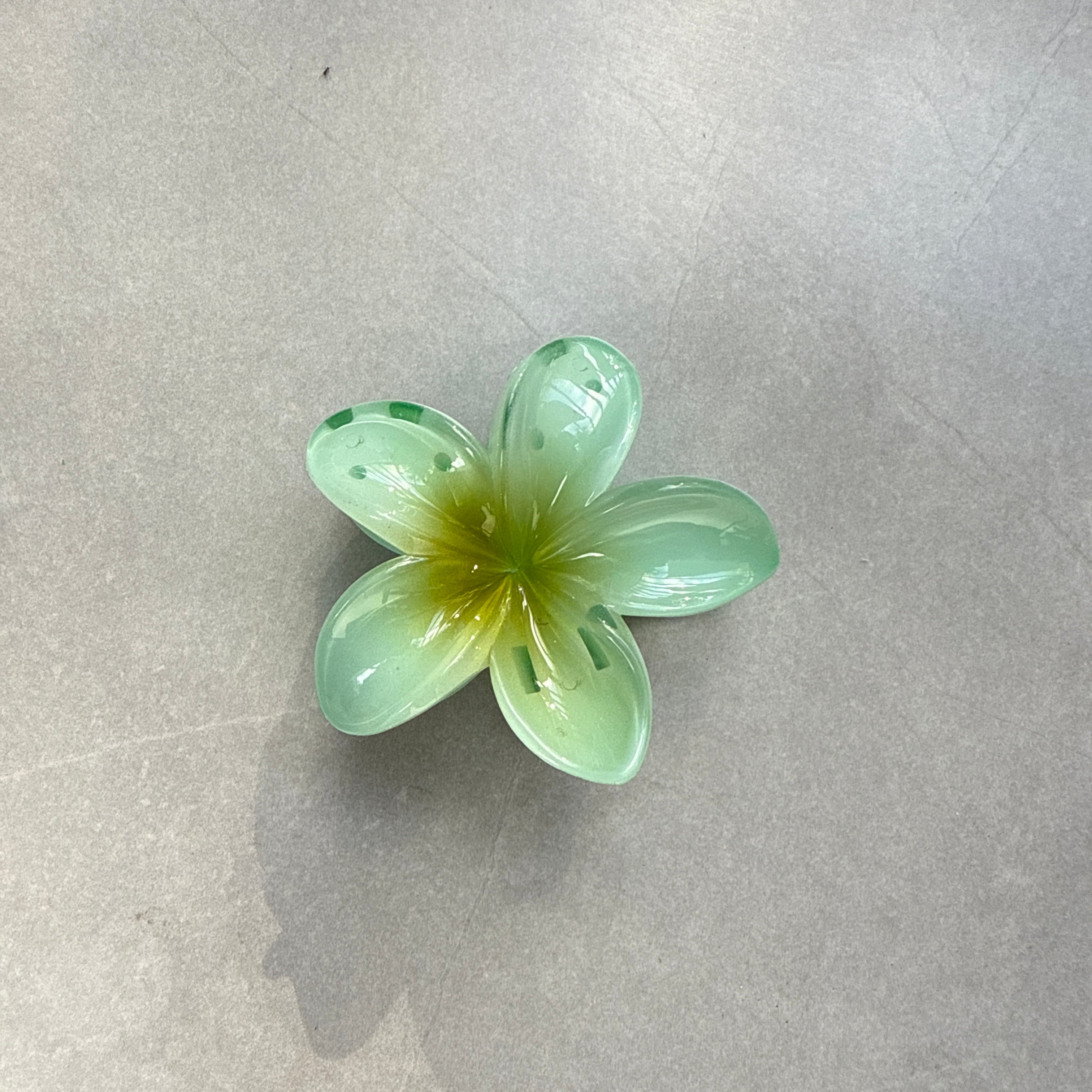 FLOWER HAIR CLIP