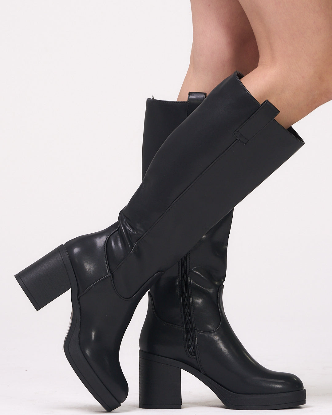 TOMY BLACK BOOTS