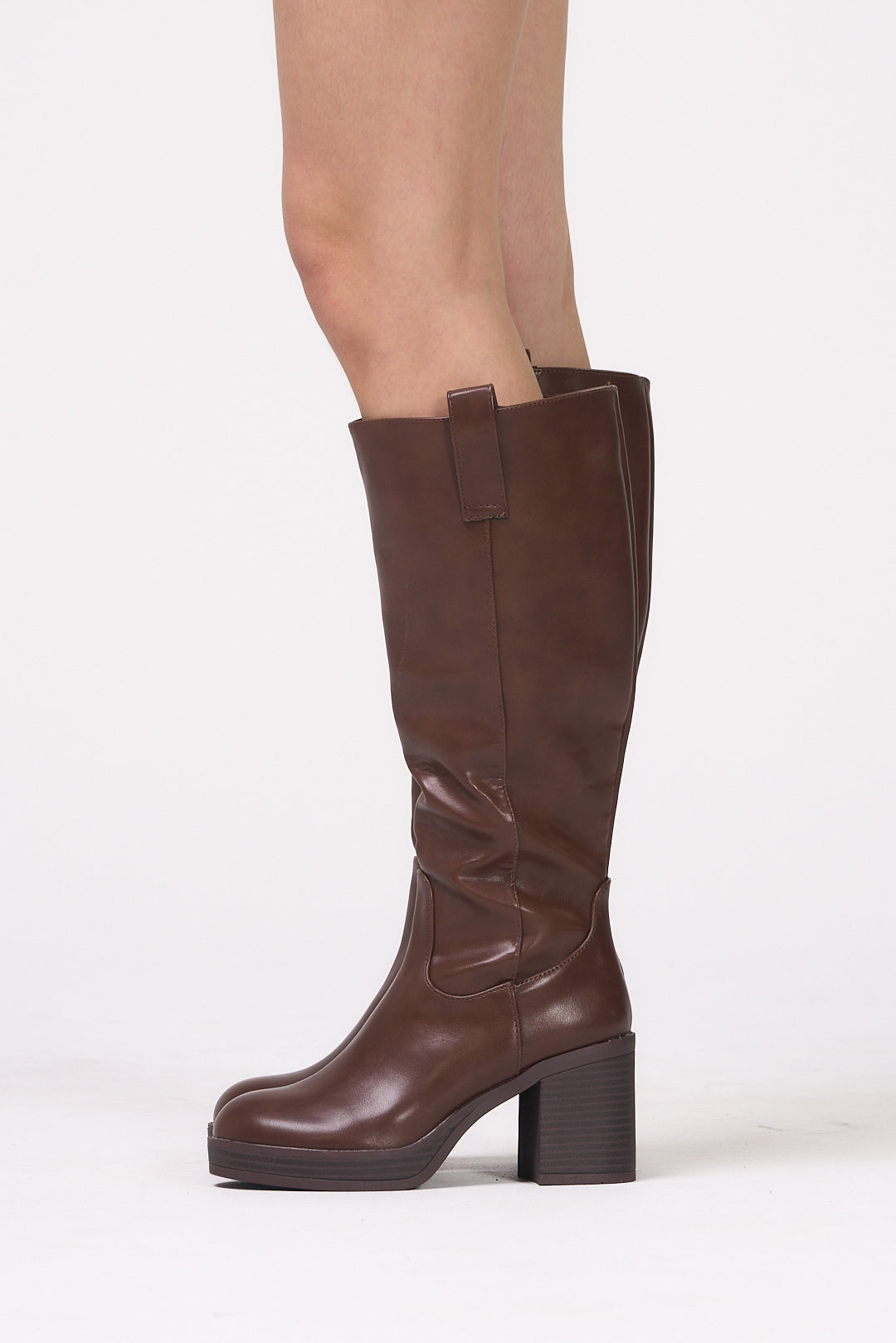 TOMY BROWN BOOTS