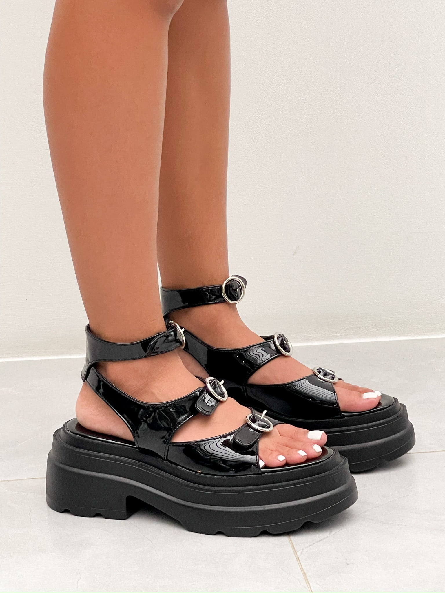 CHARLIE SANDALS