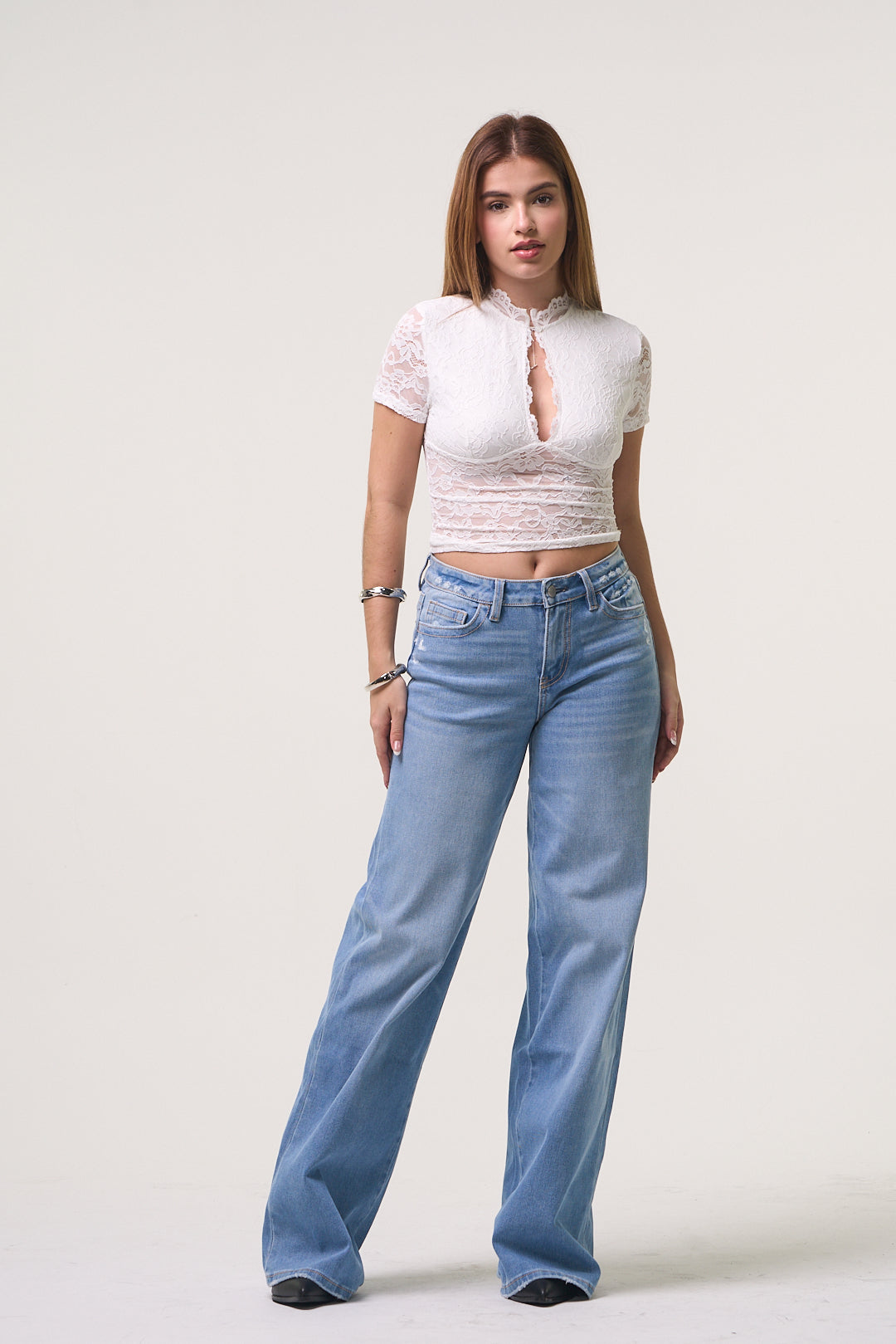 ARELIS WHITE TOP
