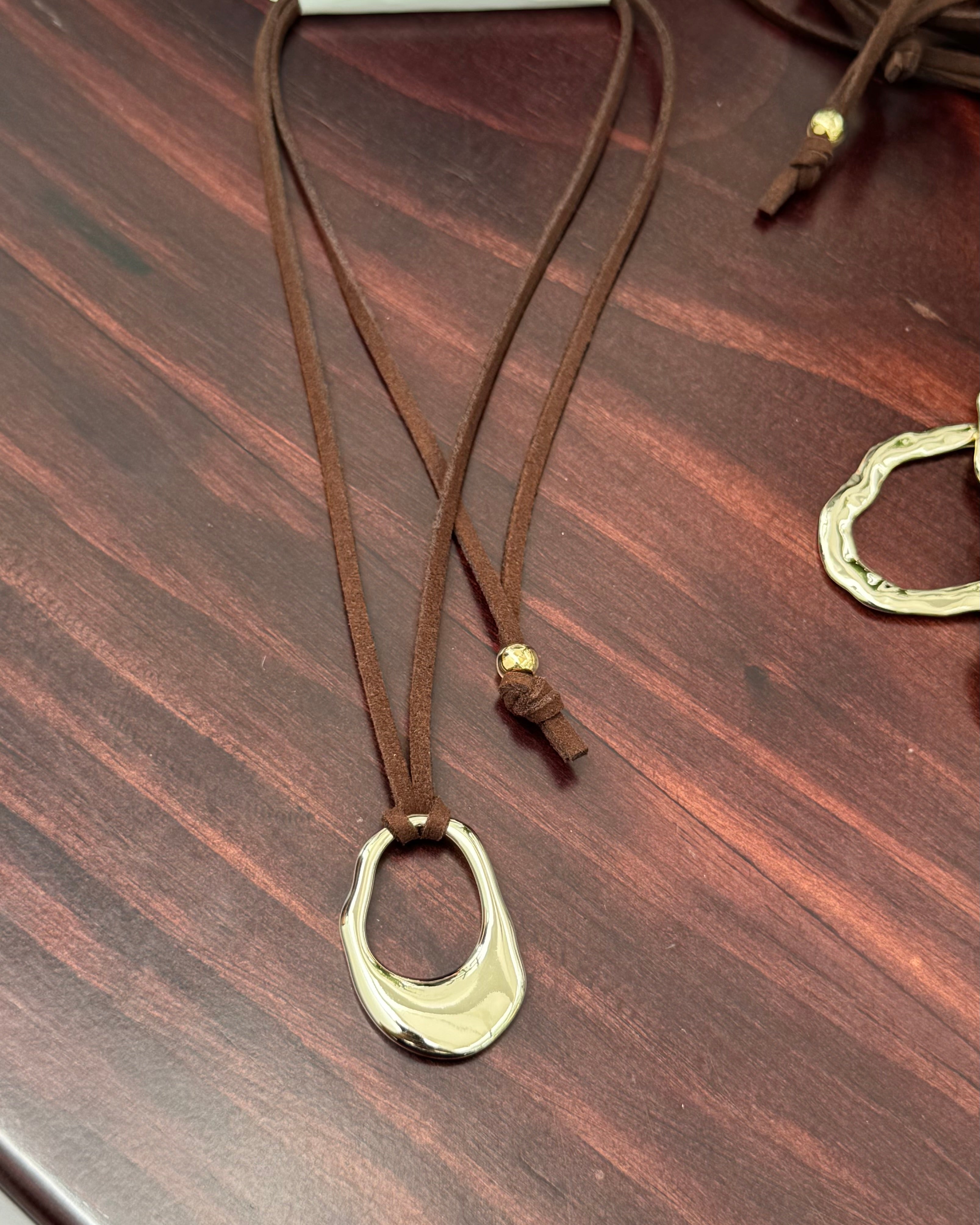 Collares