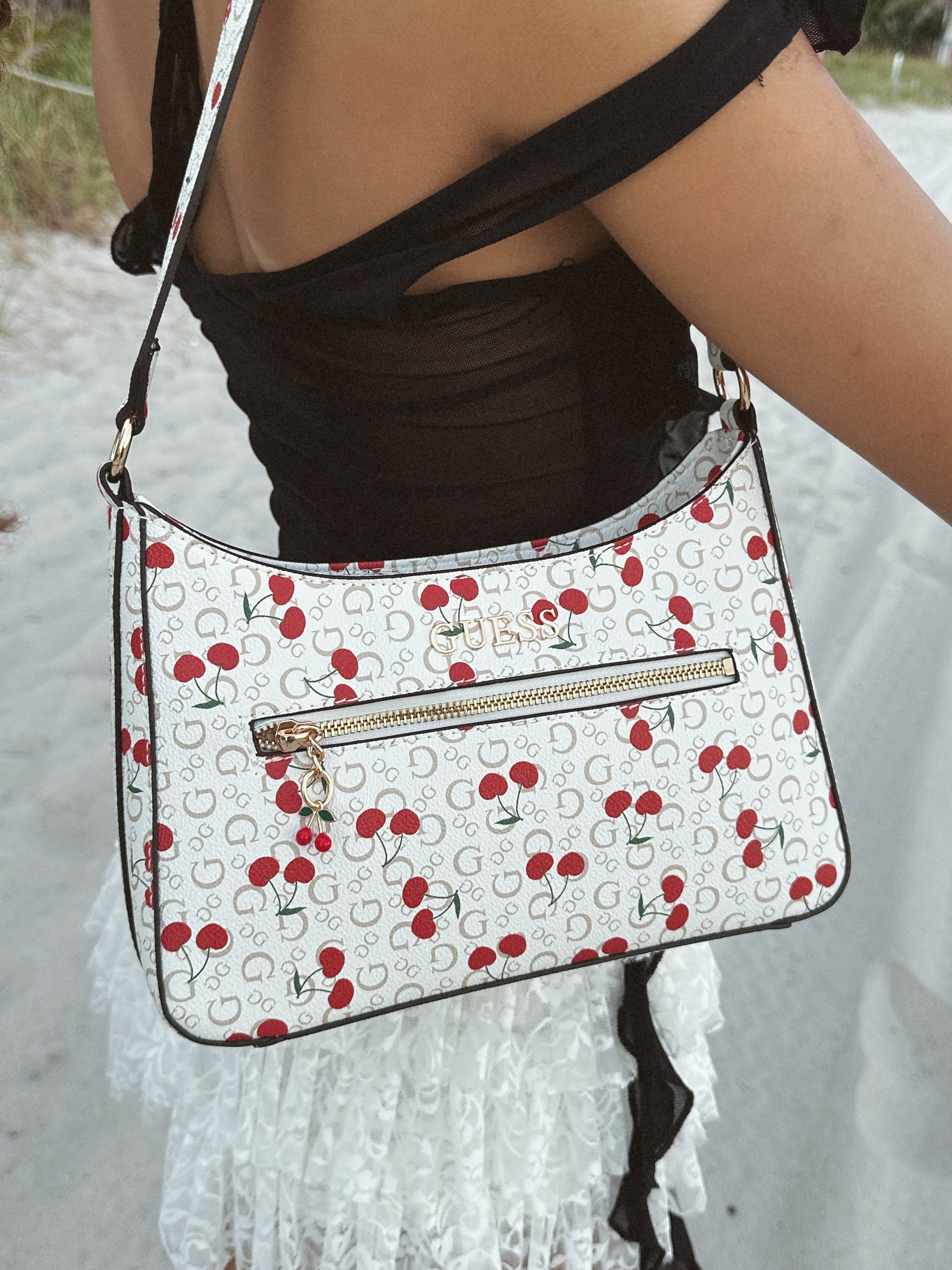 GUESS CHERRY BAG