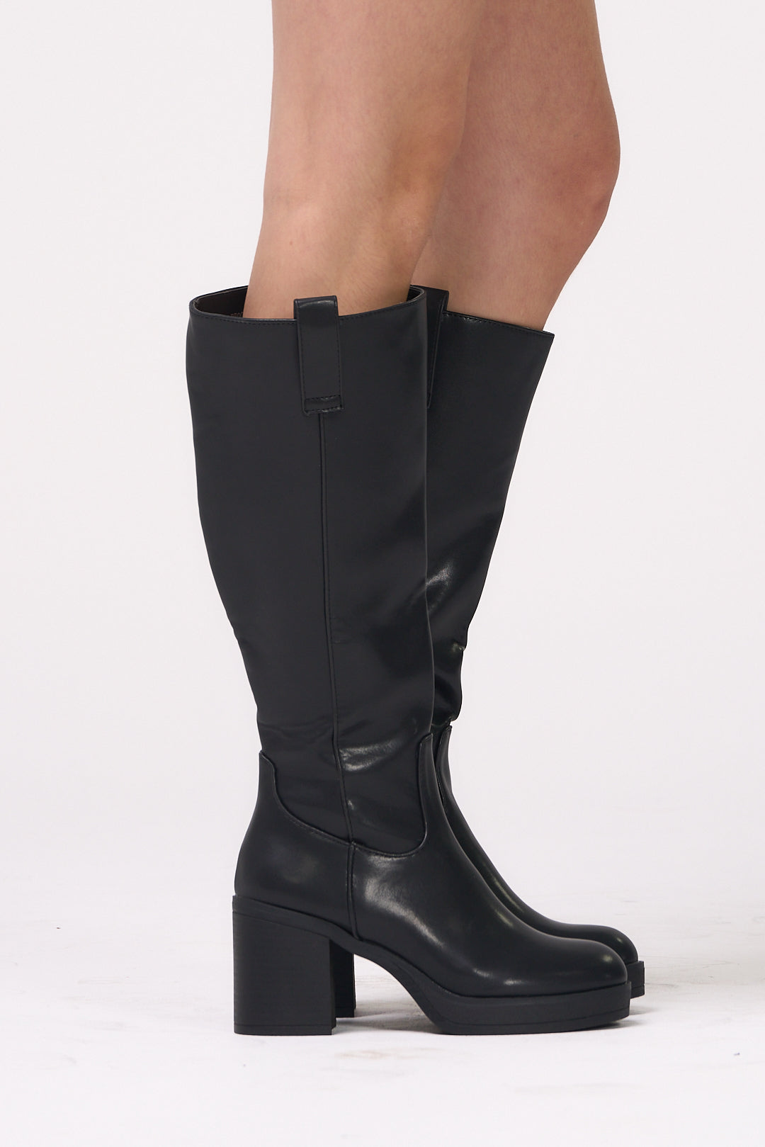 TOMY BLACK BOOTS