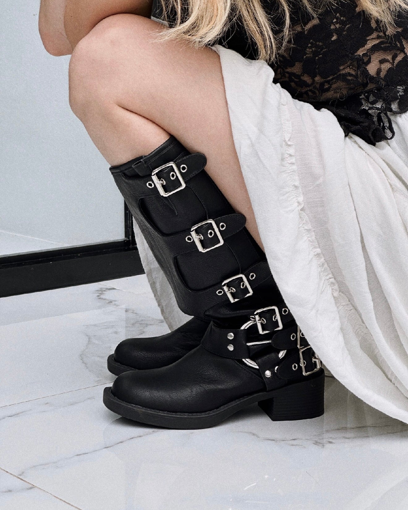 MOTO BLACK BOOTS