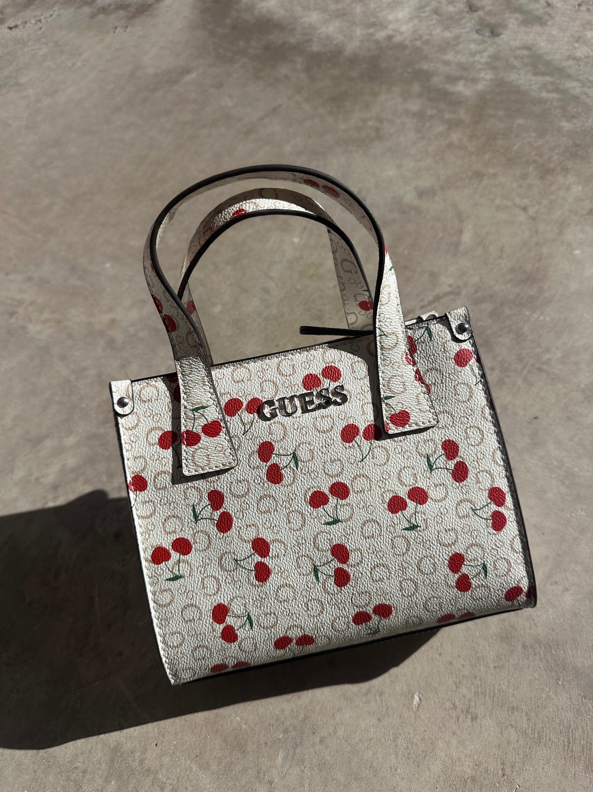 GUESS CHERRY CROSSBODY BAG
