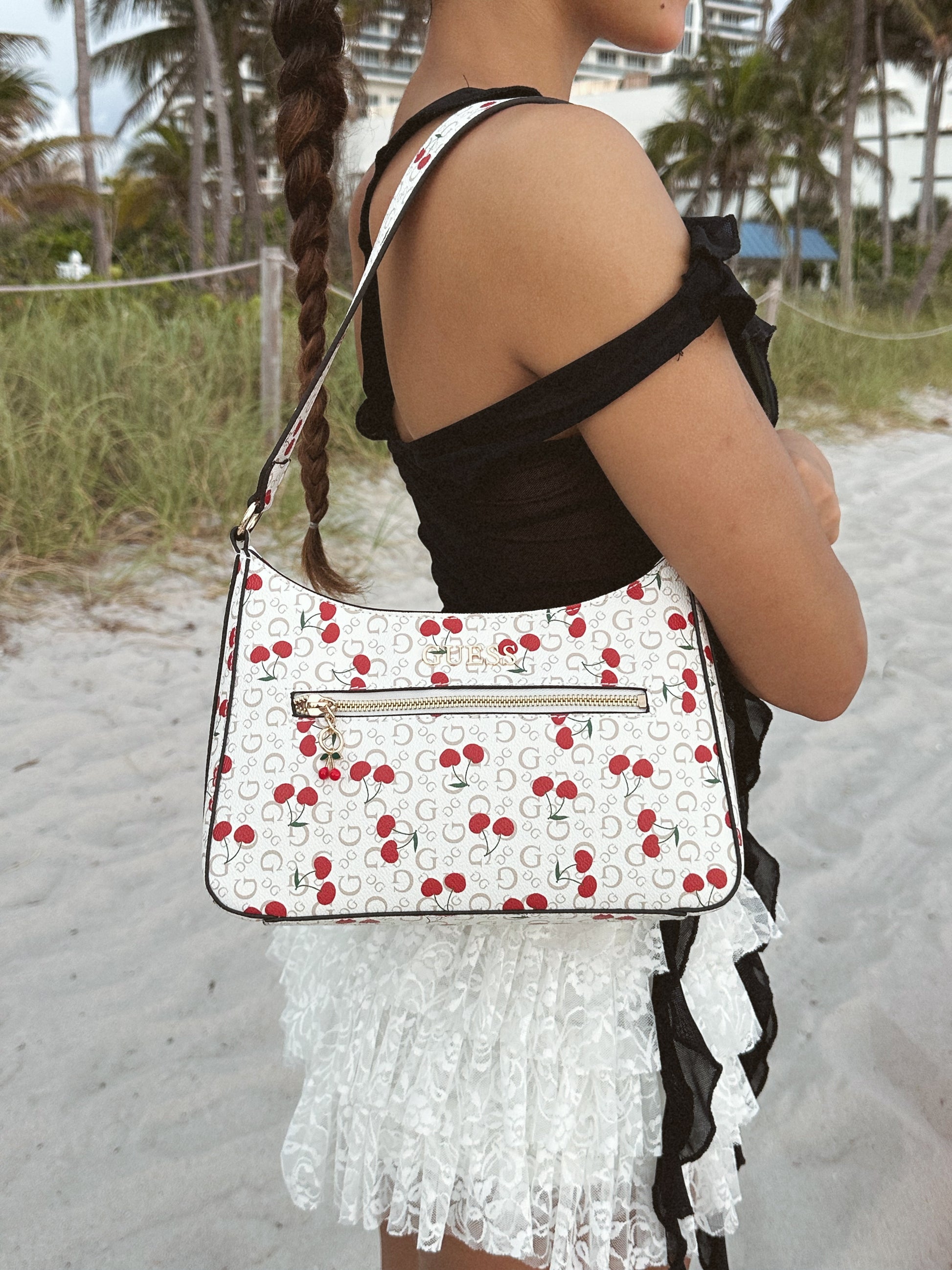 GUESS CHERRY BAG