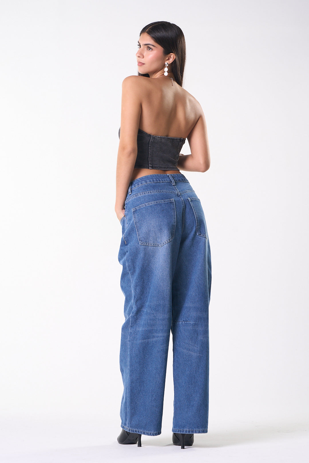 LEO JEANS