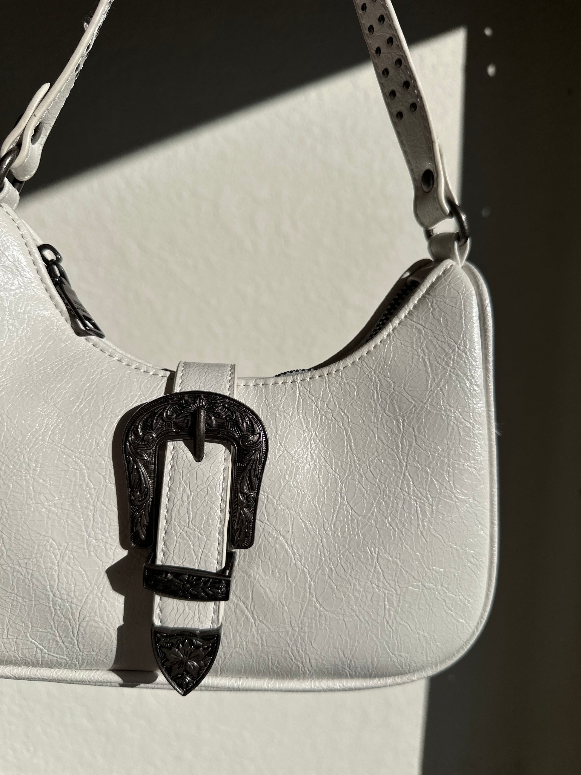 STEVE MADDEN BUCKLE BAG