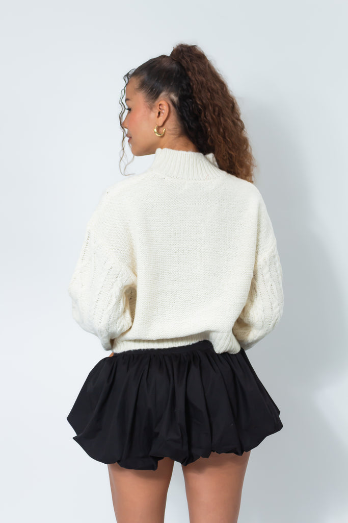 SADY BEIGE SWEATER