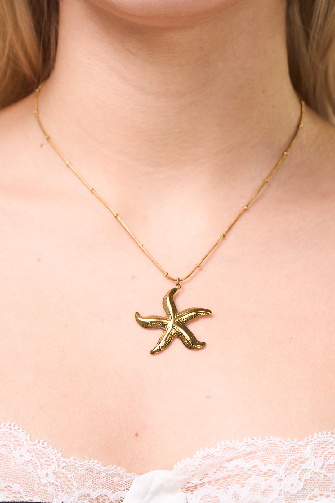 STAR FISH NECKLACE