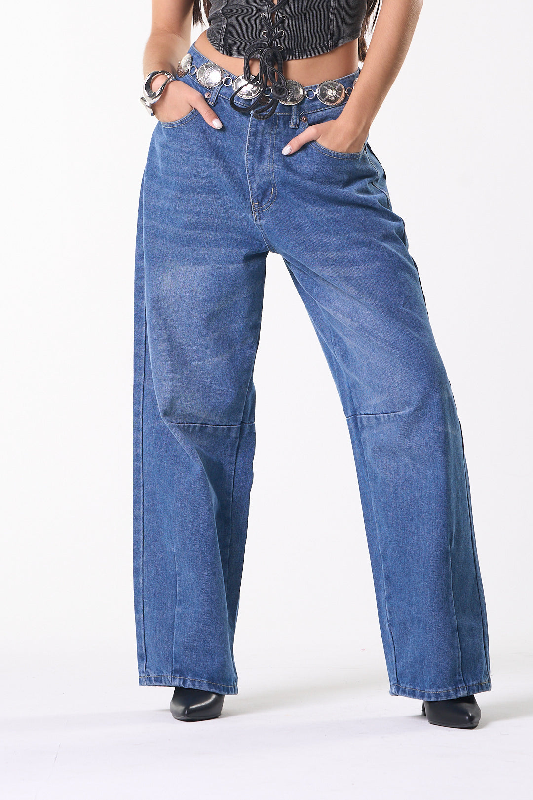 LEO JEANS