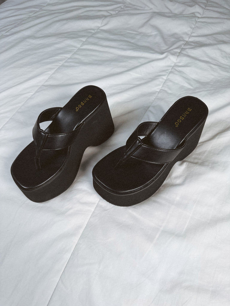 ELISE SANDALS