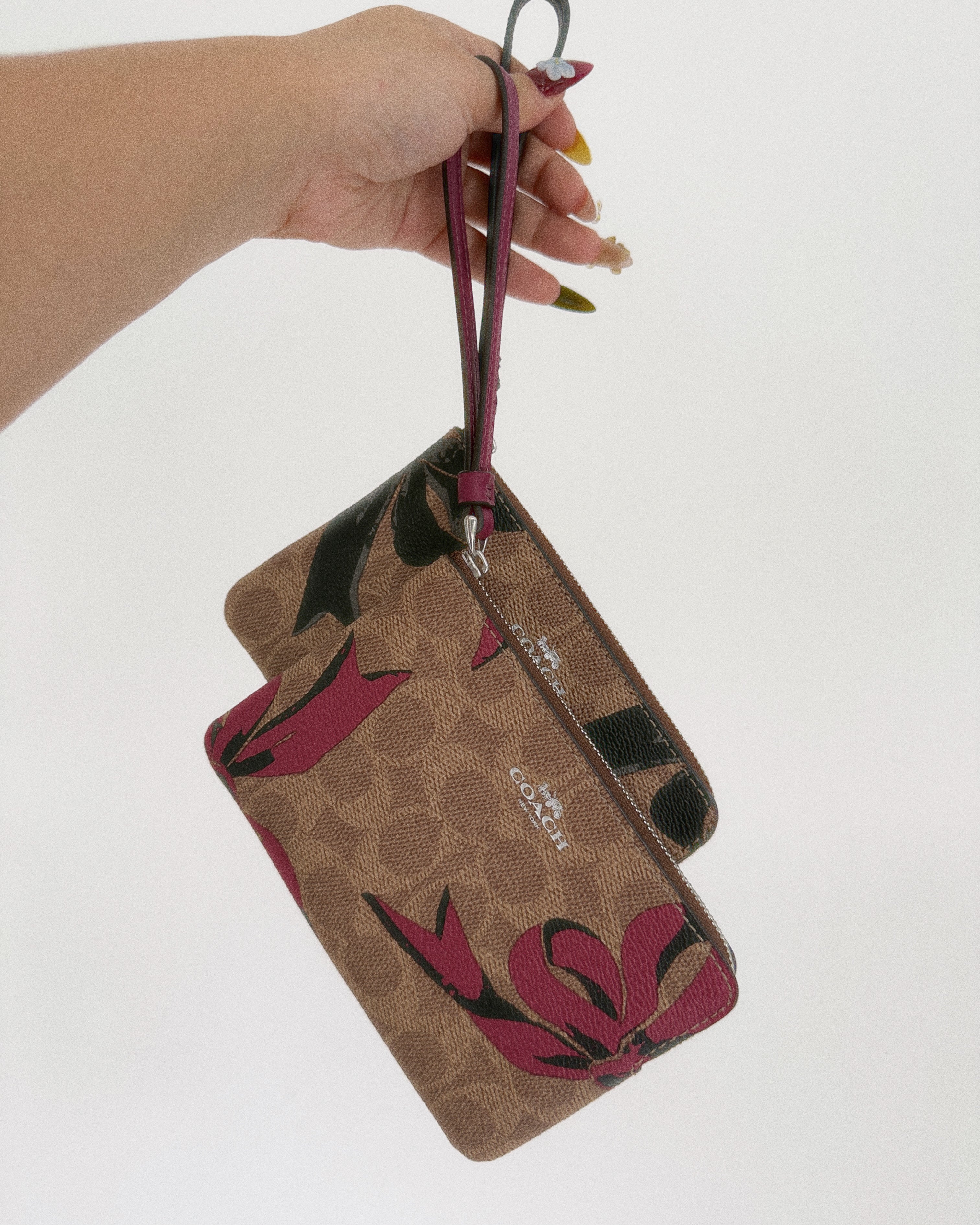 COACH BOW WRISTLET