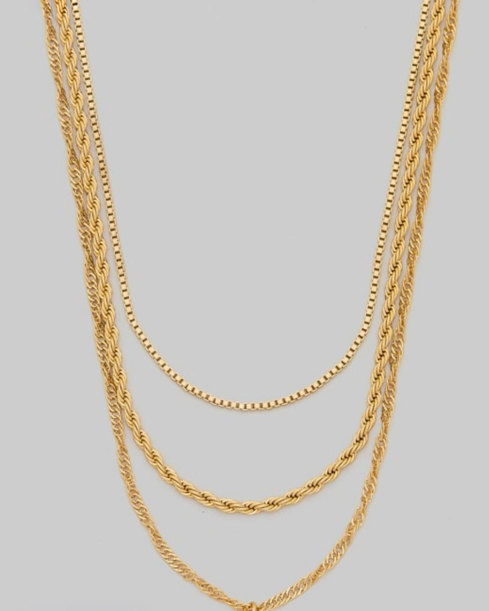 LORY NECKLACE