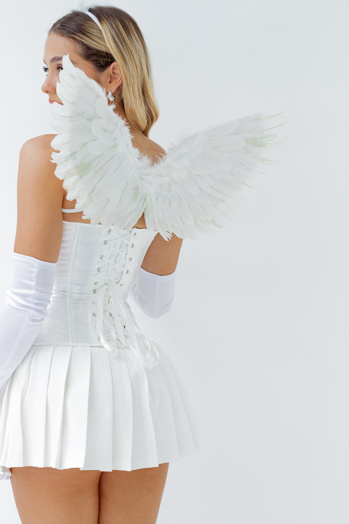 KARY WHITE WINGS