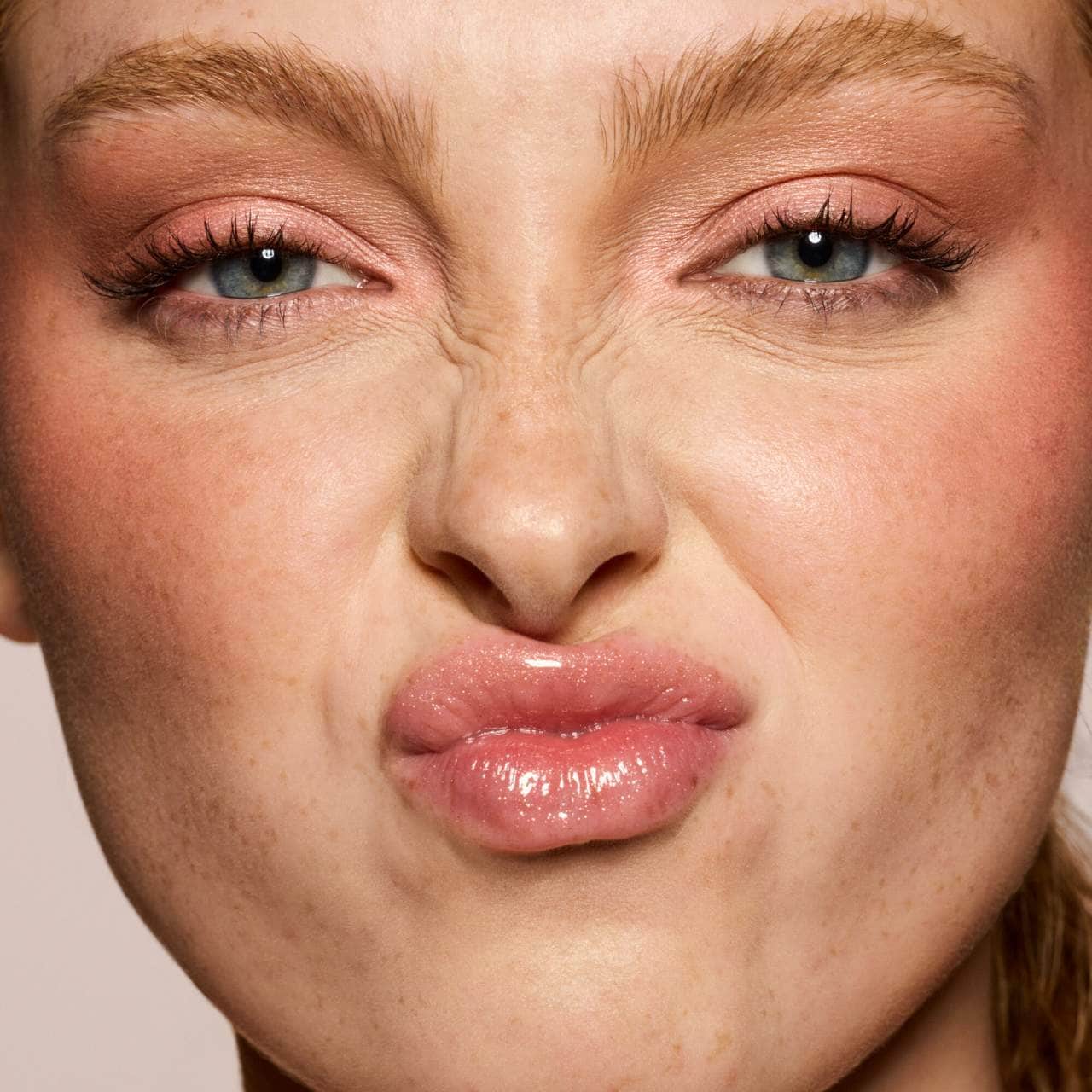 FENTY BEAUTY GLOSS BOMB
