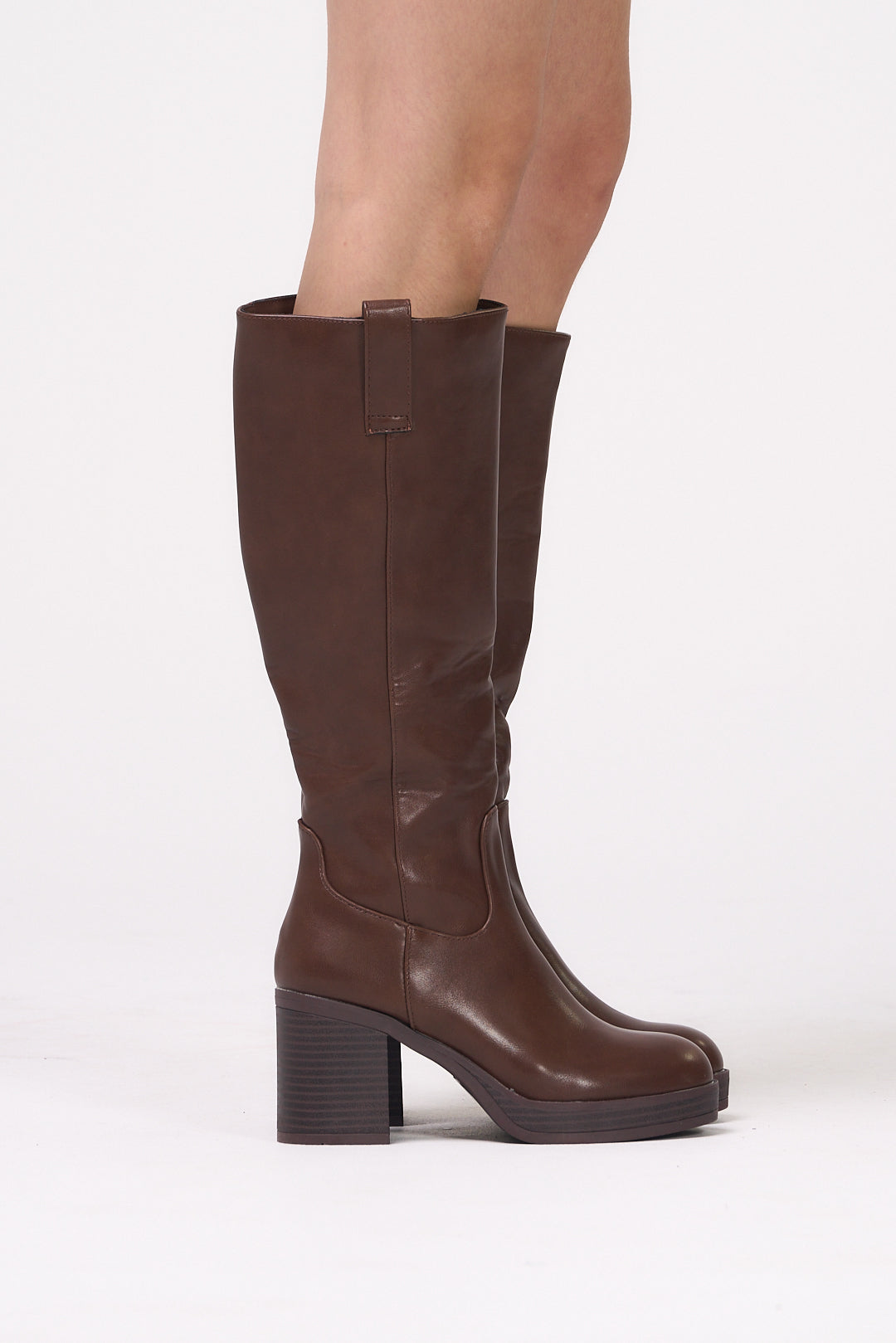 TOMY BROWN BOOTS