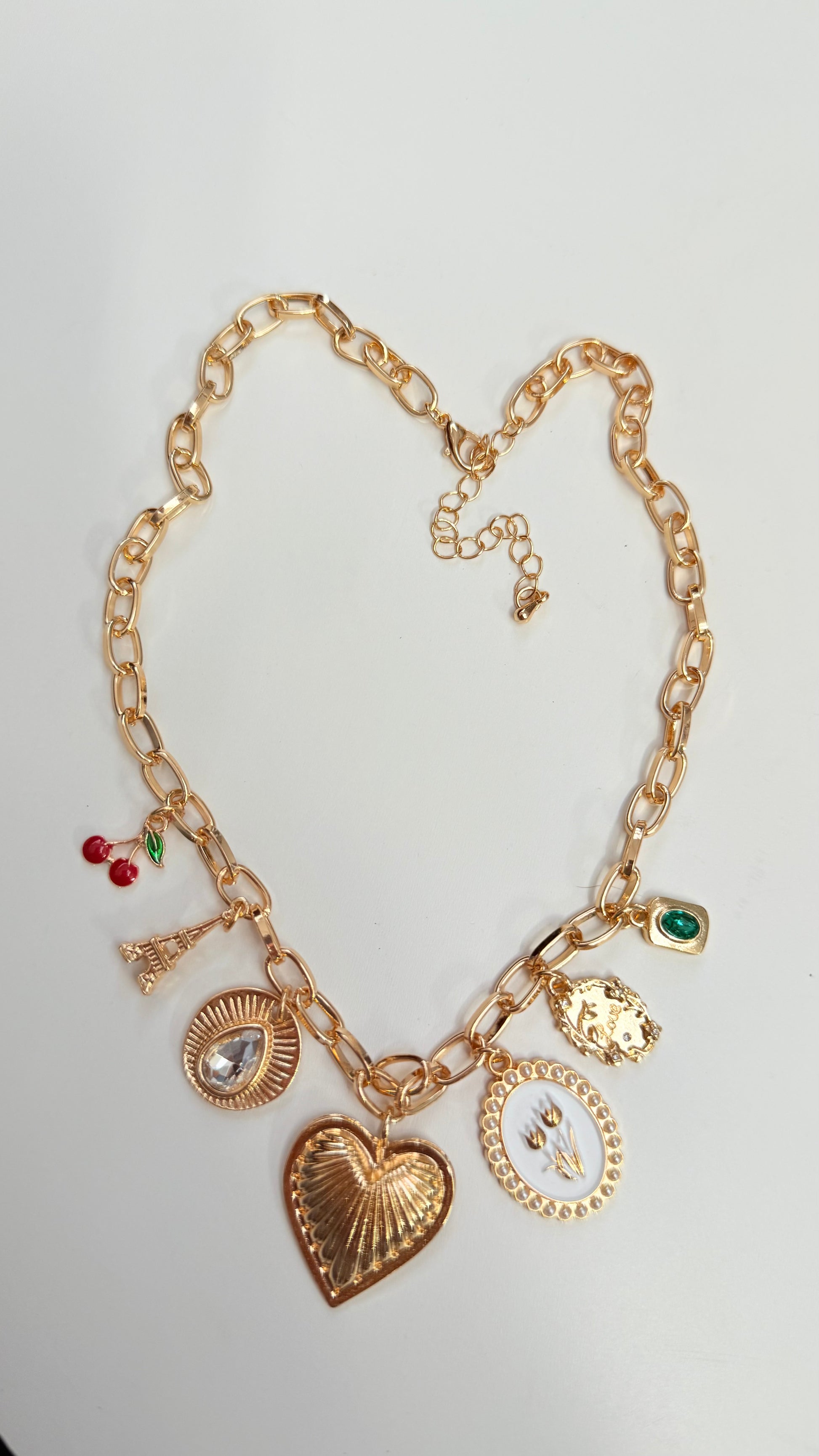 PARIS NECKLACE