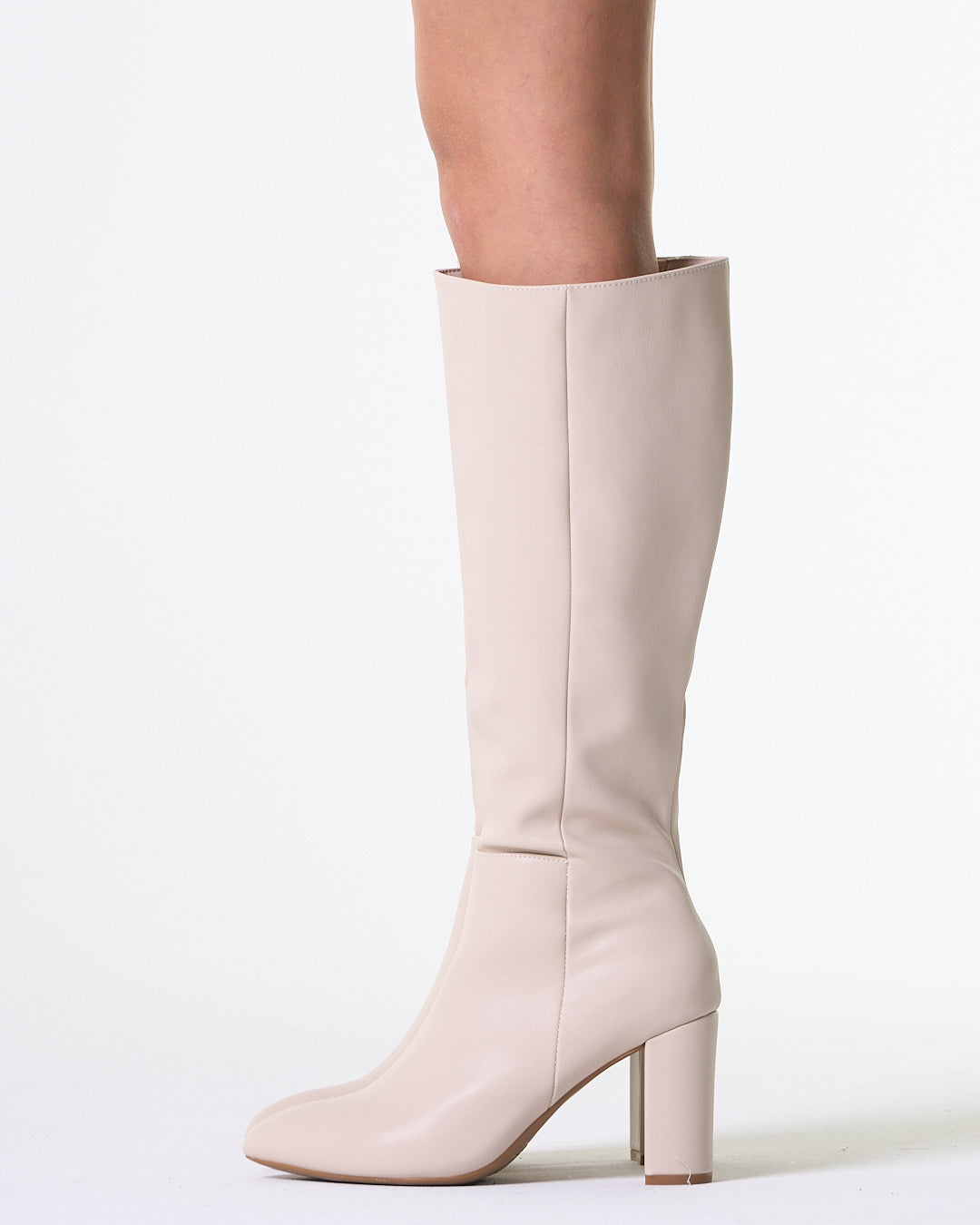GINE BOOTS