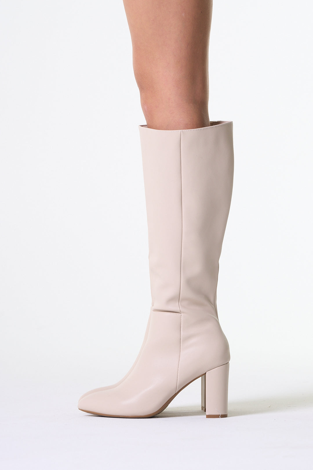 GINE BOOTS